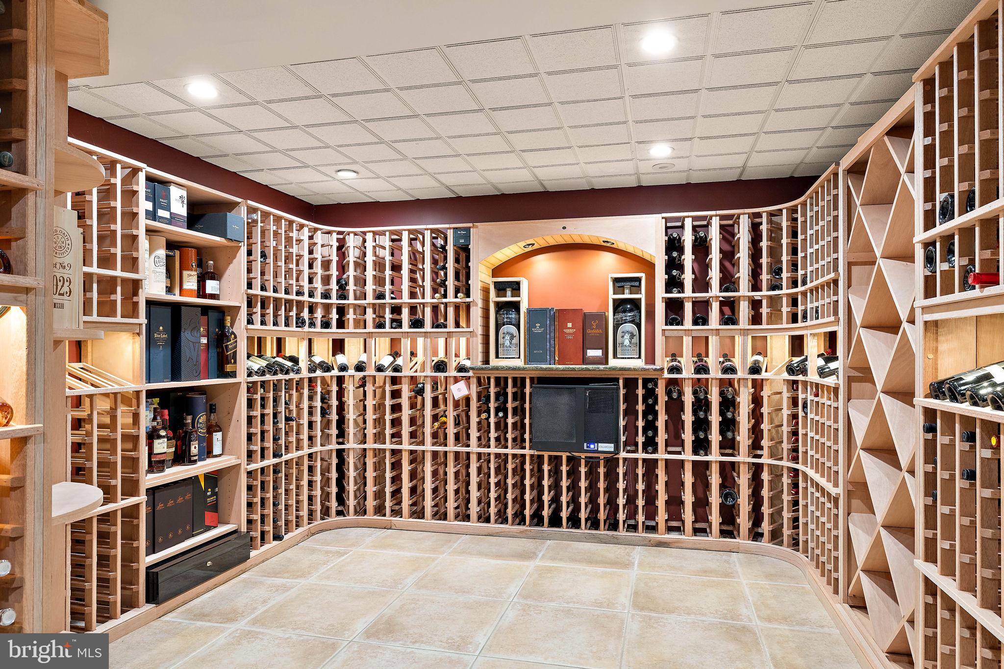 STONEY RUN - Residential