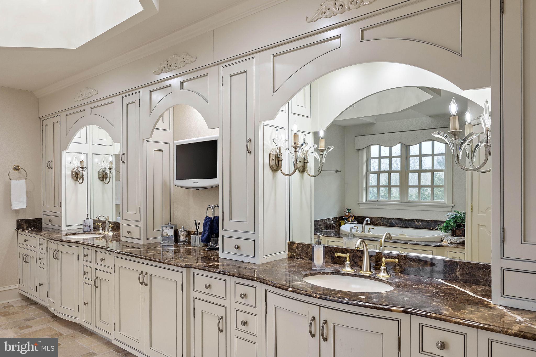 STONEY RUN - Residential