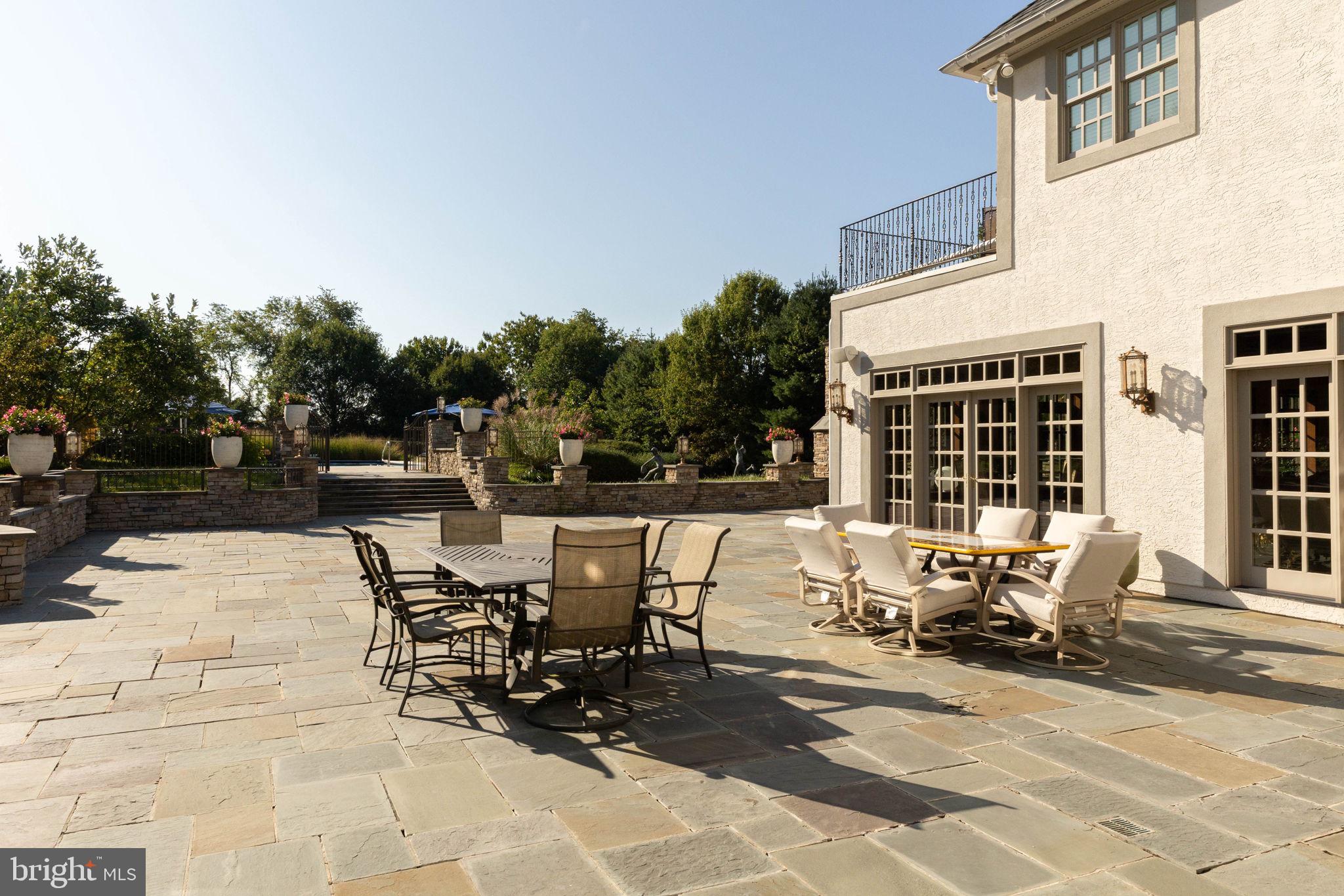 STONEY RUN - Residential