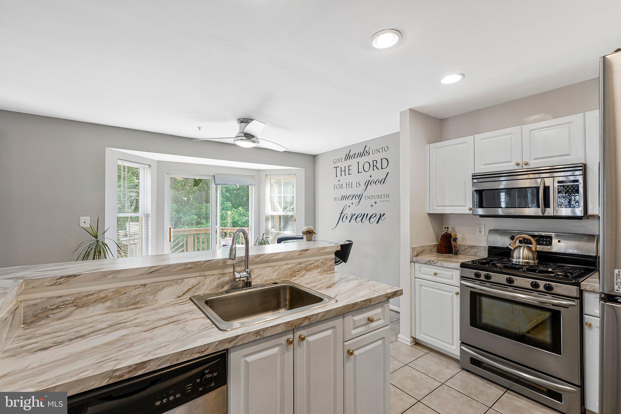 THOMPSON ESTATES - Residential