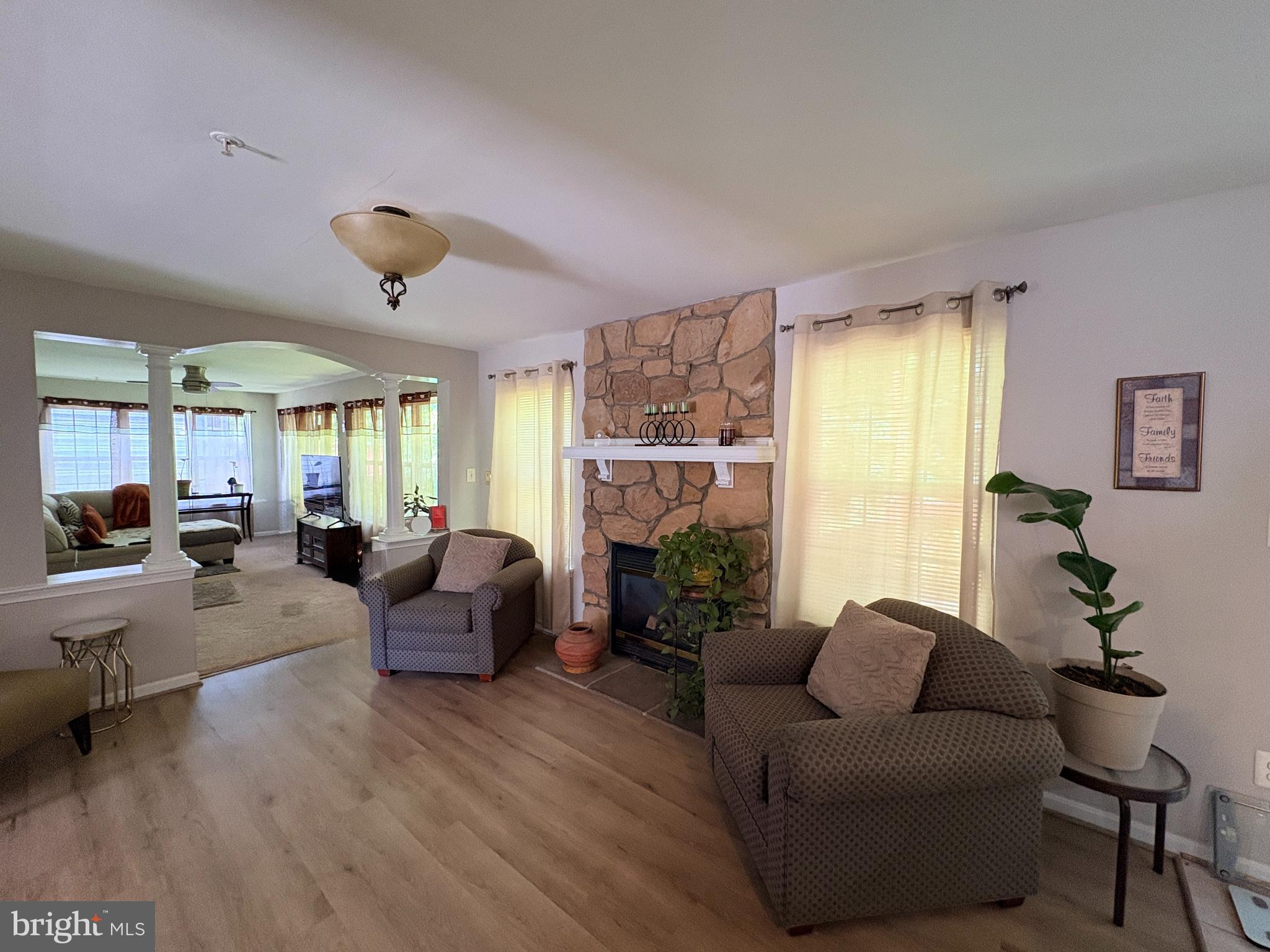 THOMPSON ESTATES - Residential