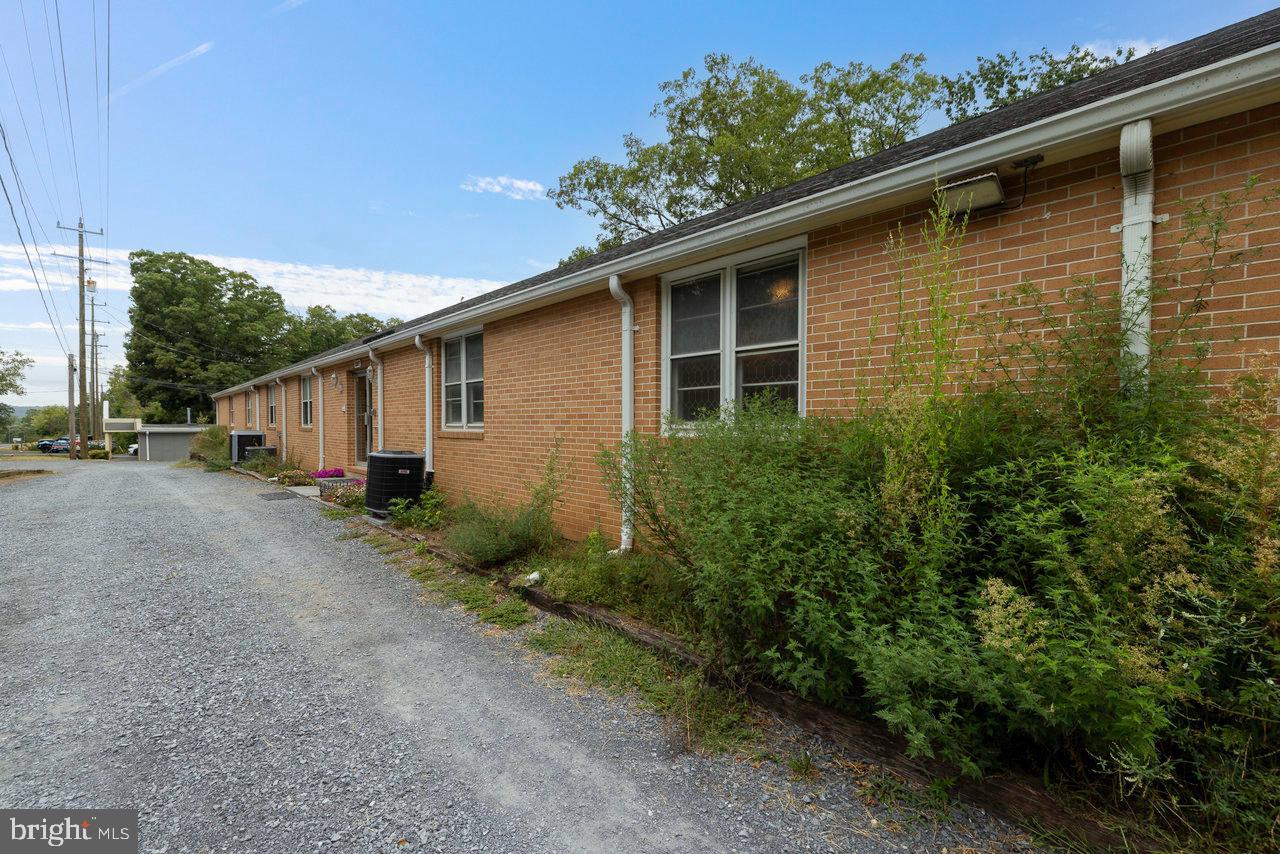 5239 JOHN MARSHALL HIGHWAY B