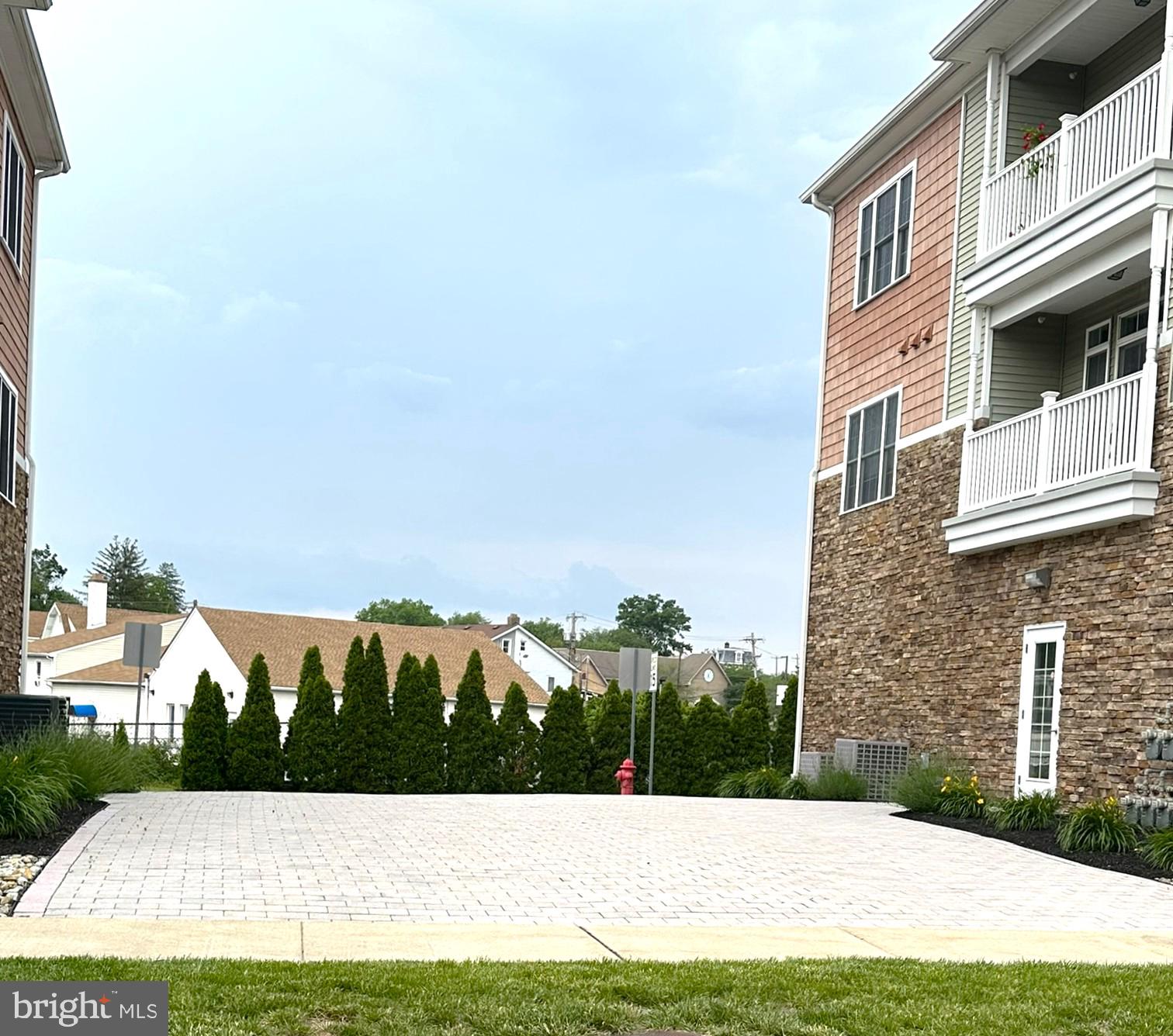 VLG OF SOUTHAMPTON - Residential