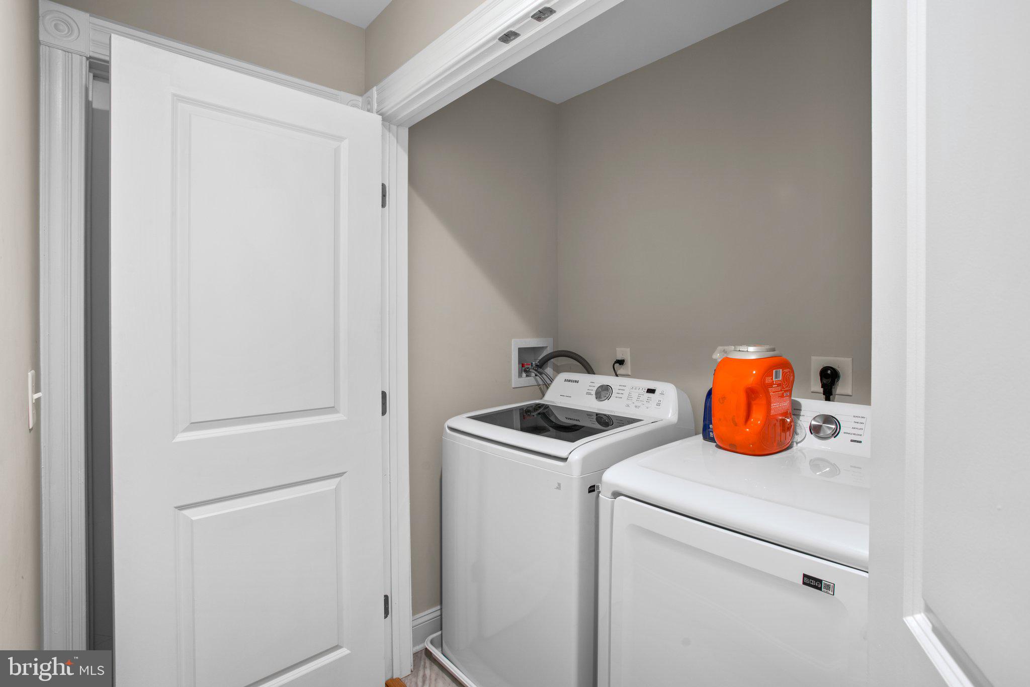 MIDDLE EAST - Residential Lease