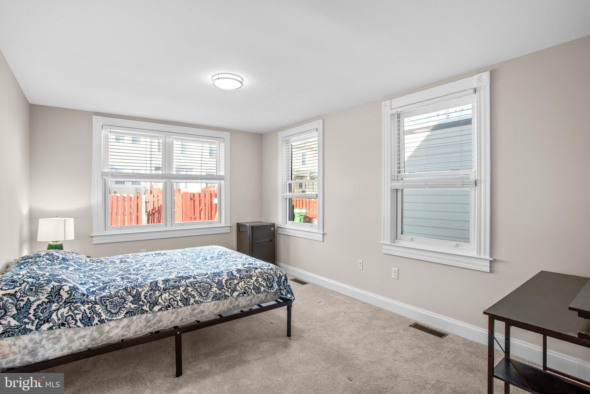 MIDDLE EAST - Residential Lease