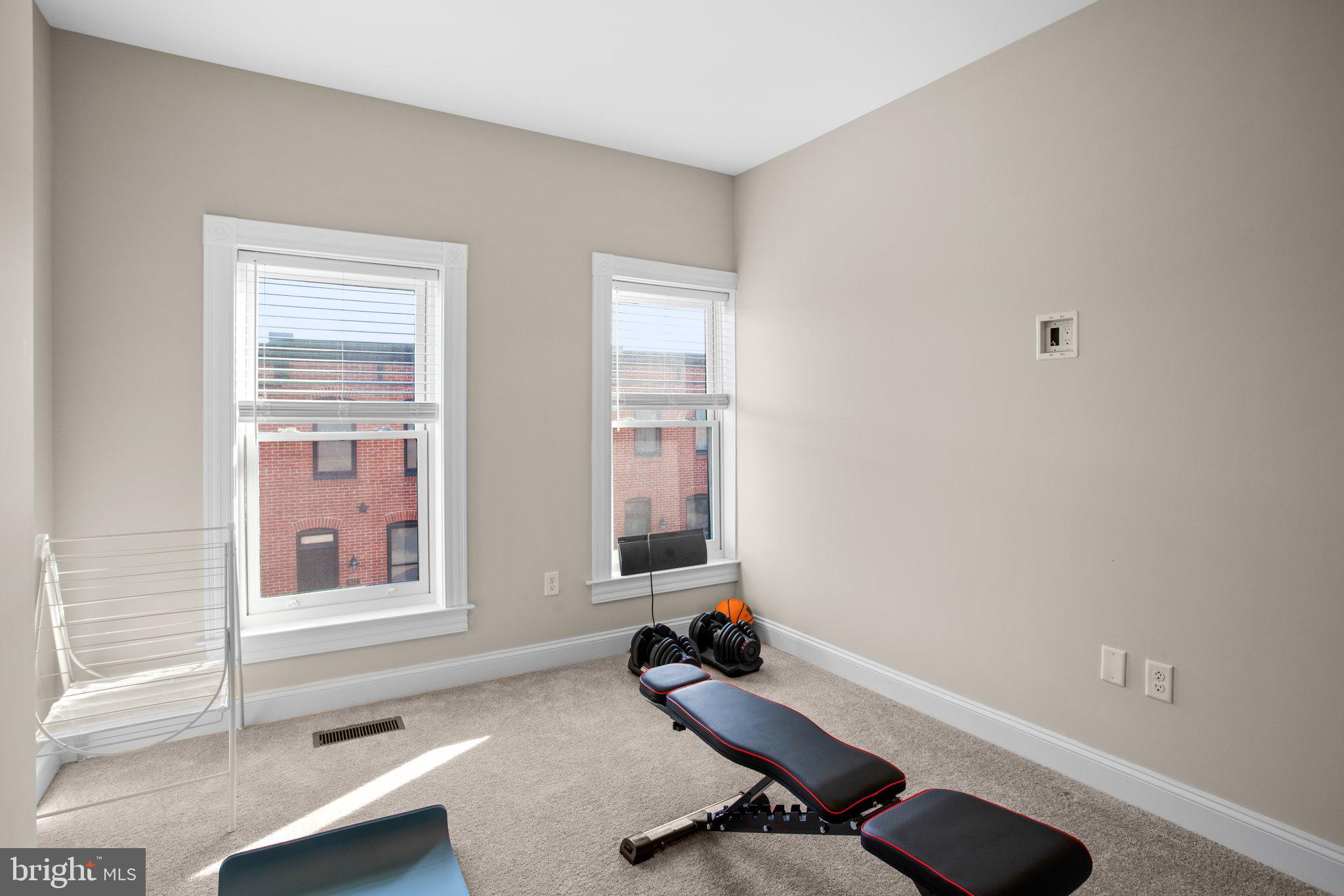 MIDDLE EAST - Residential Lease