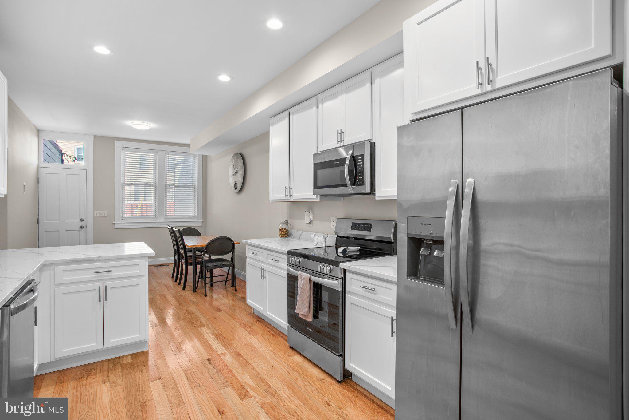 MIDDLE EAST - Residential Lease