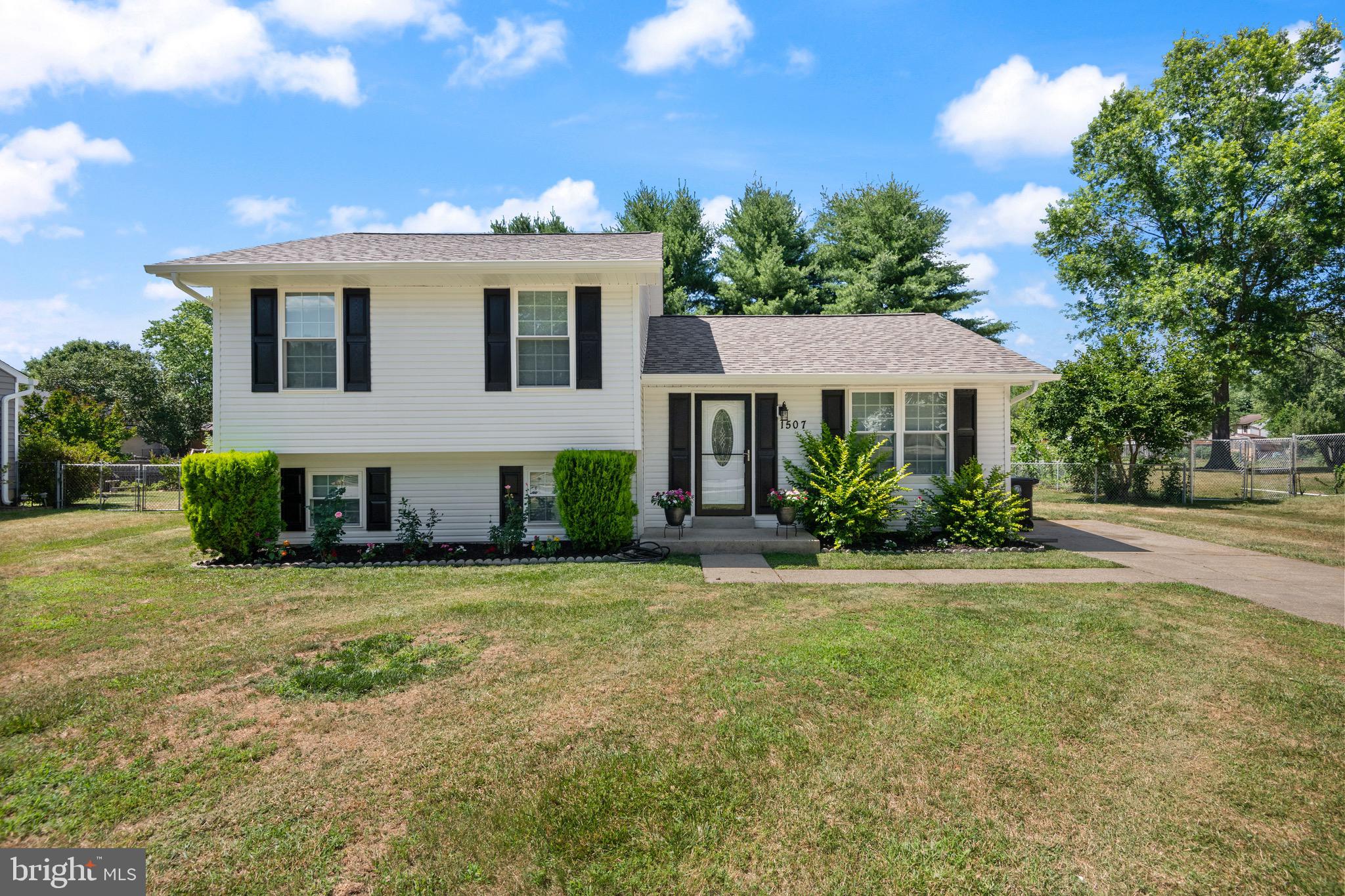 VILLAGE OF OAK GROVE - Residential