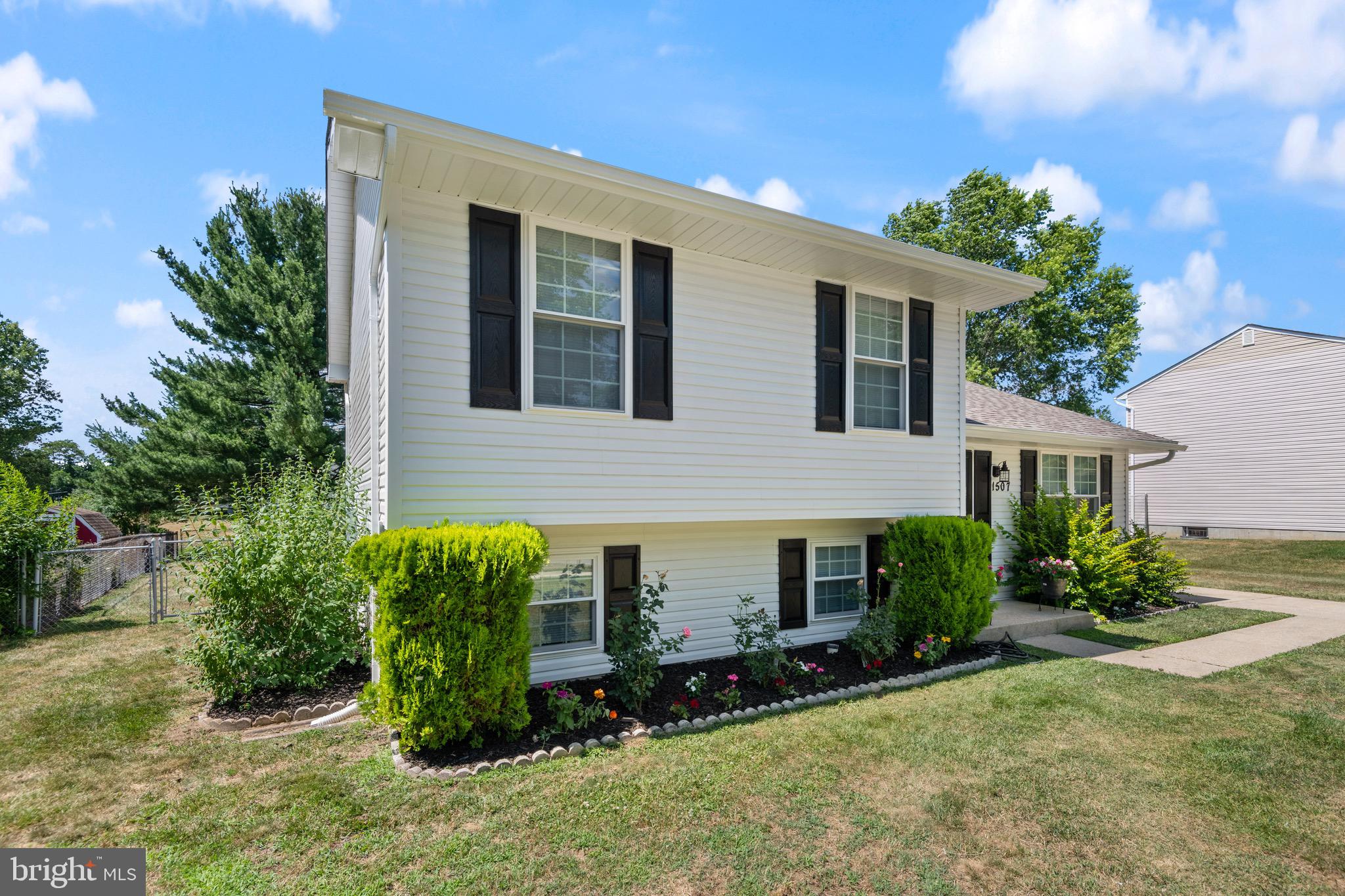 VILLAGE OF OAK GROVE - Residential