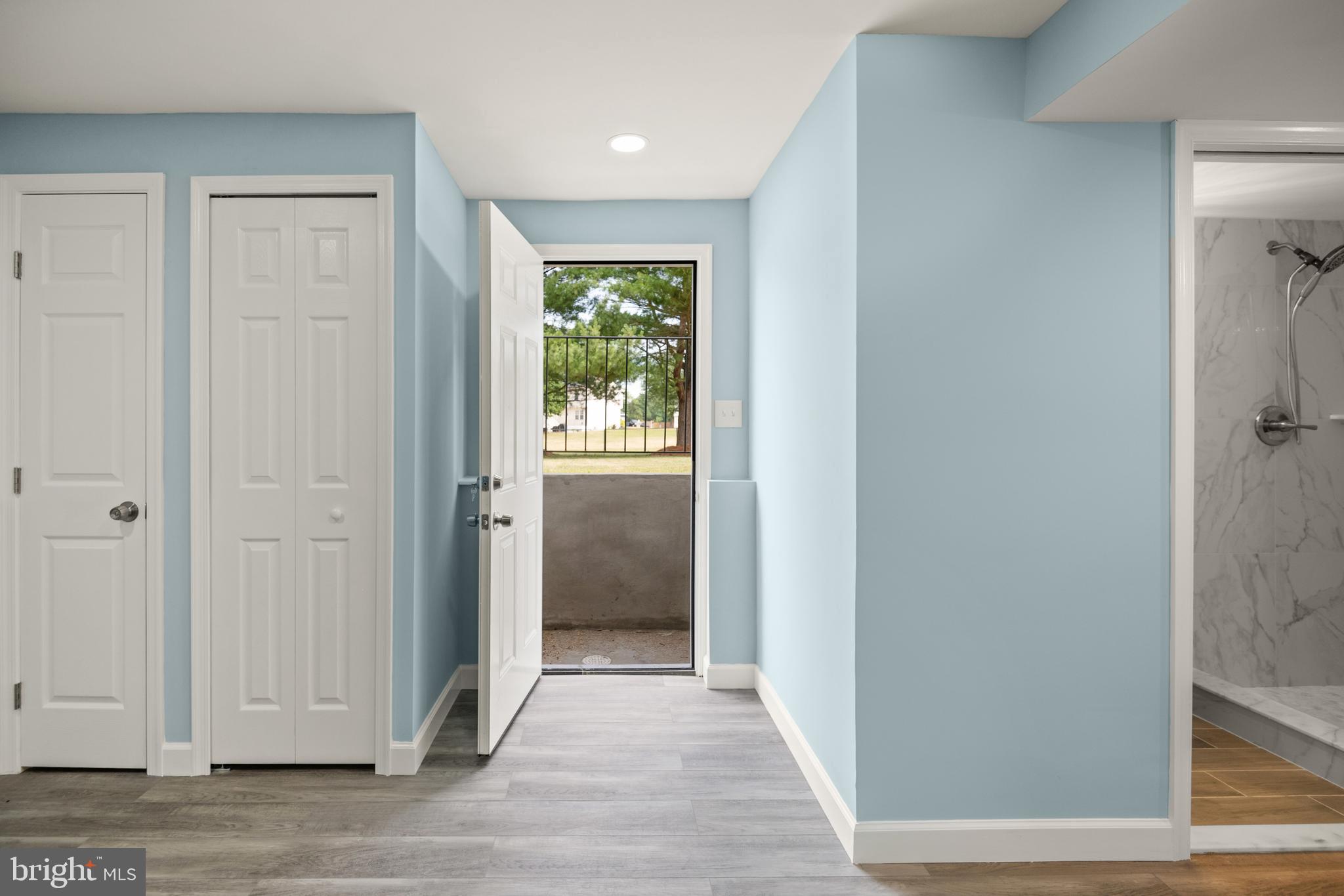 VILLAGE OF OAK GROVE - Residential