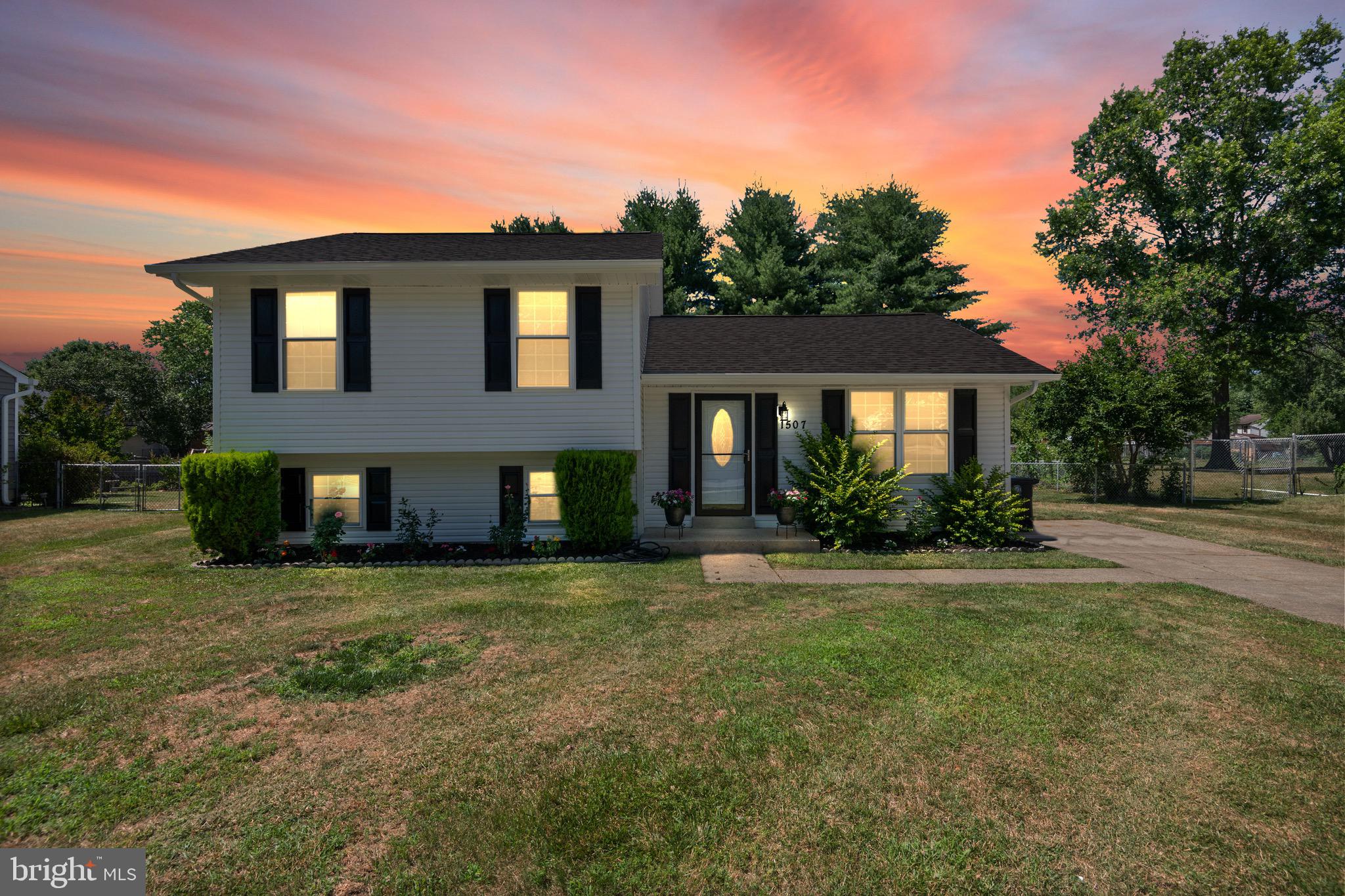 VILLAGE OF OAK GROVE - Residential