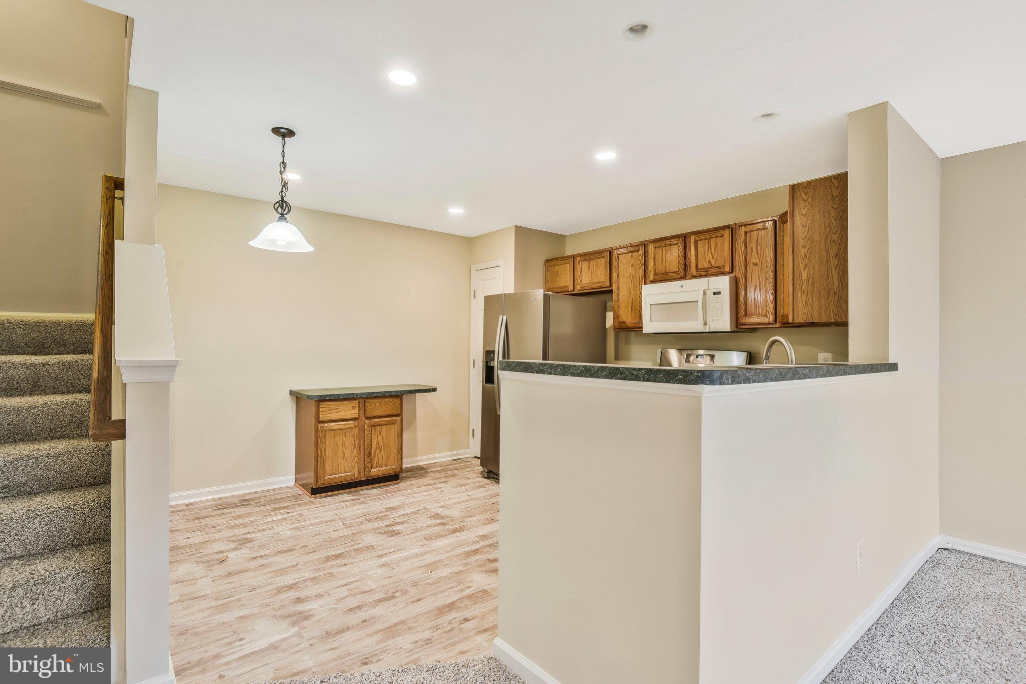 WELLINGTON/CLOVERHILL - Residential