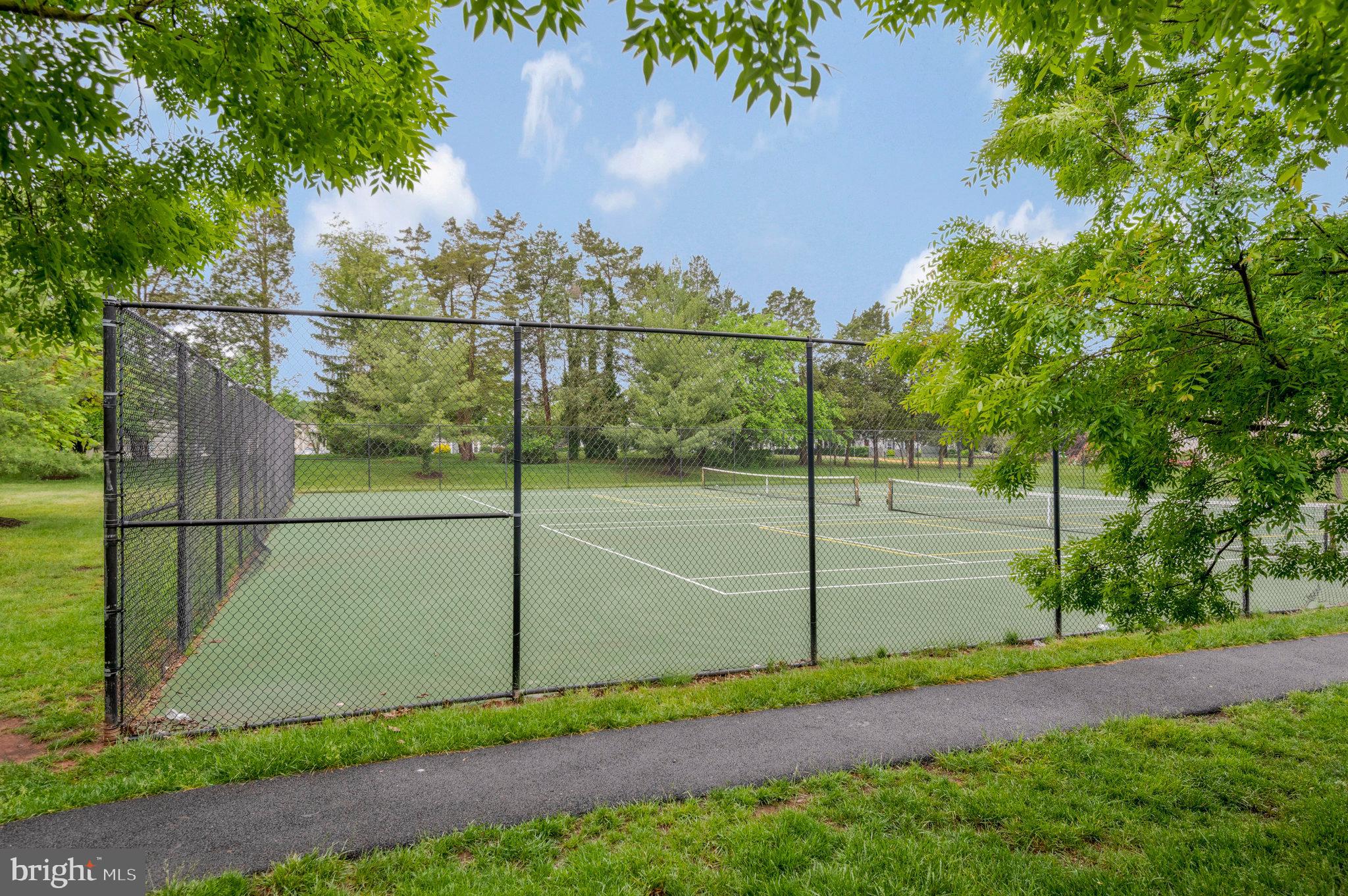 WELLINGTON/CLOVERHILL - Residential