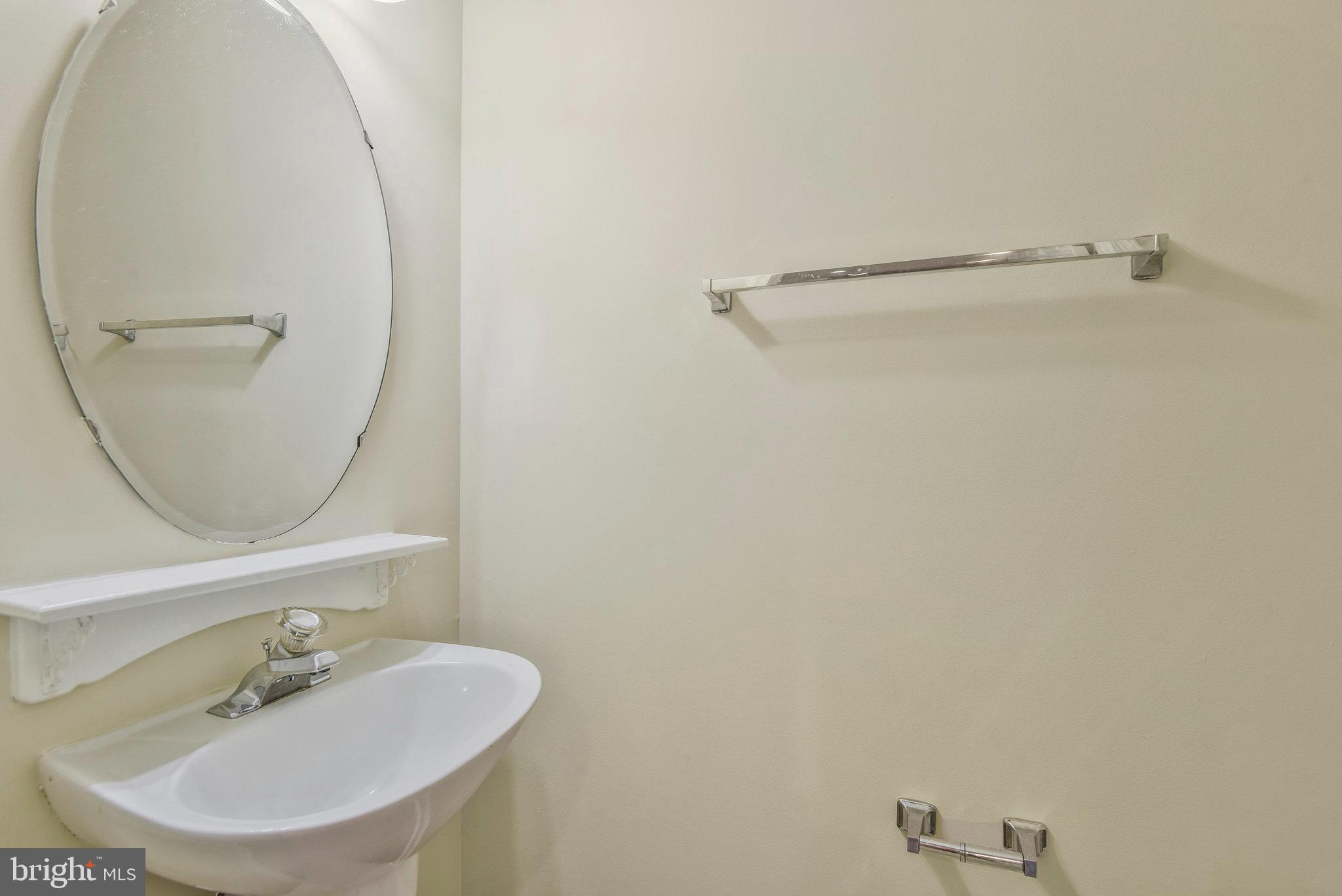 WELLINGTON/CLOVERHILL - Residential