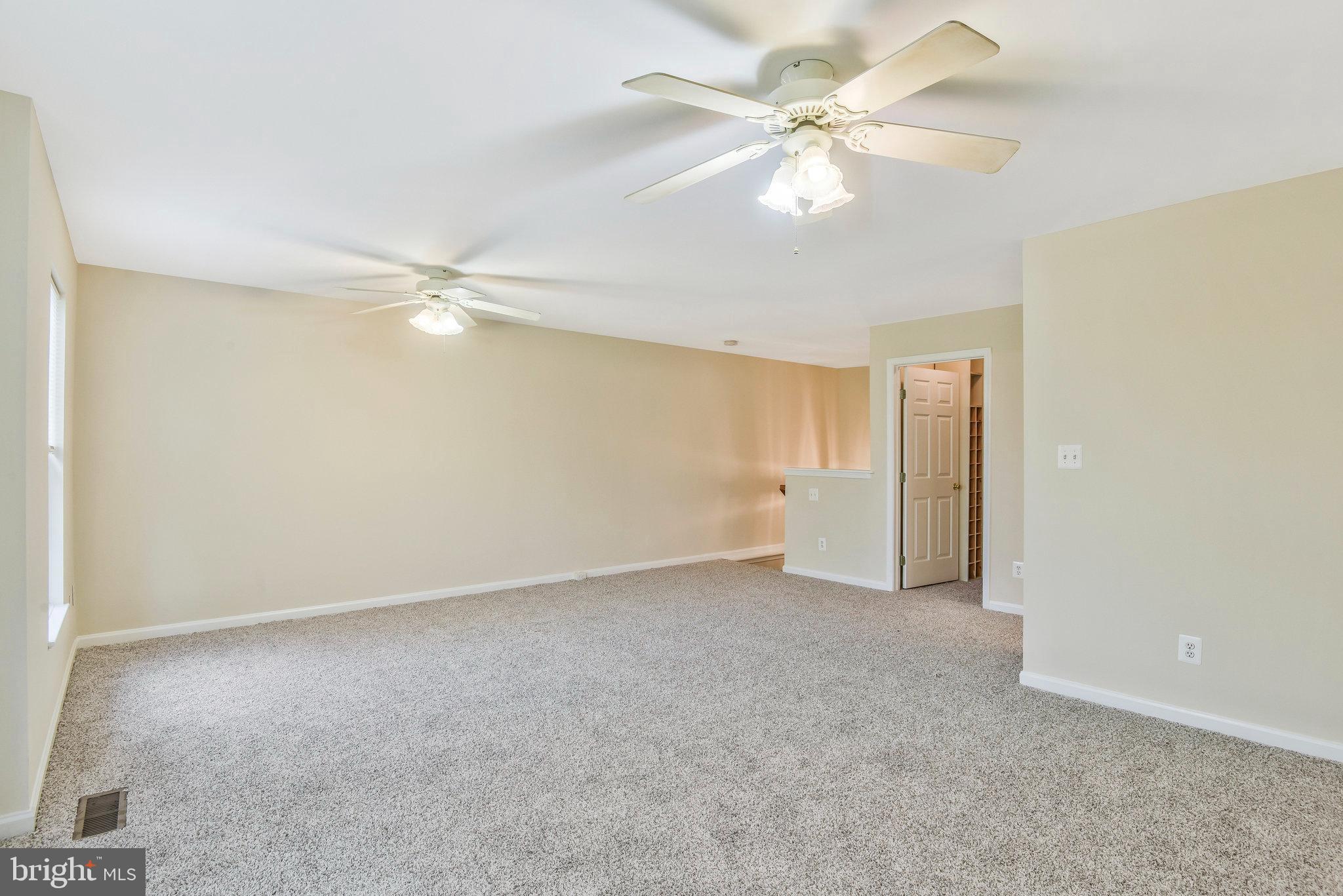 WELLINGTON/CLOVERHILL - Residential