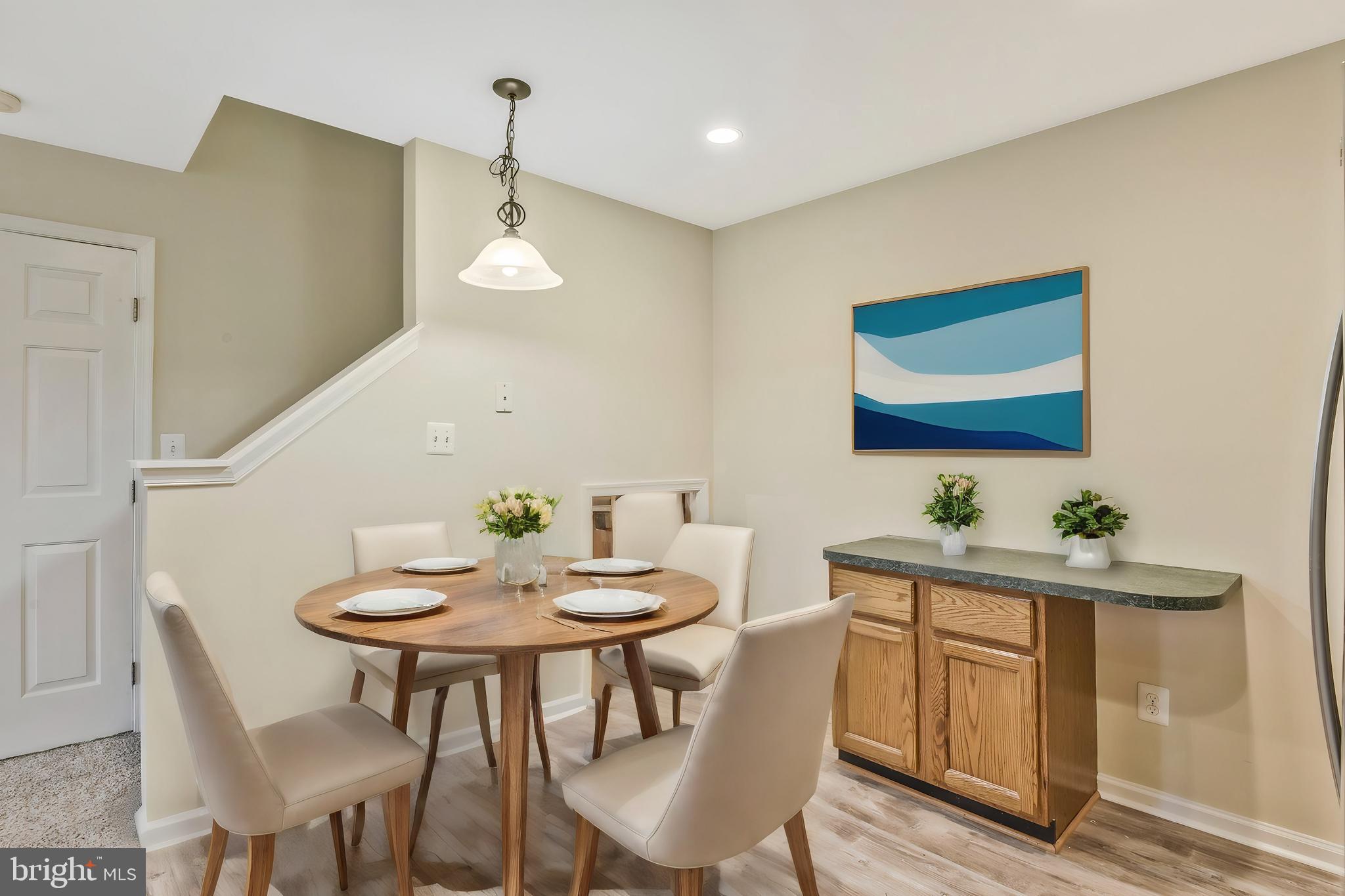 WELLINGTON/CLOVERHILL - Residential