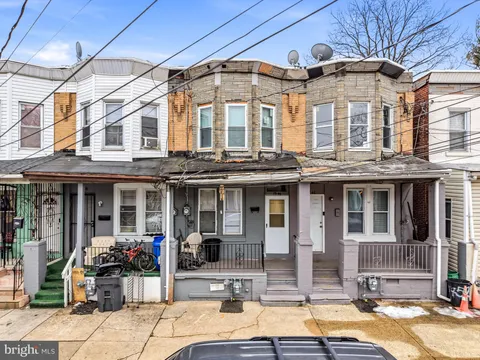 MLS: NJCD2113904