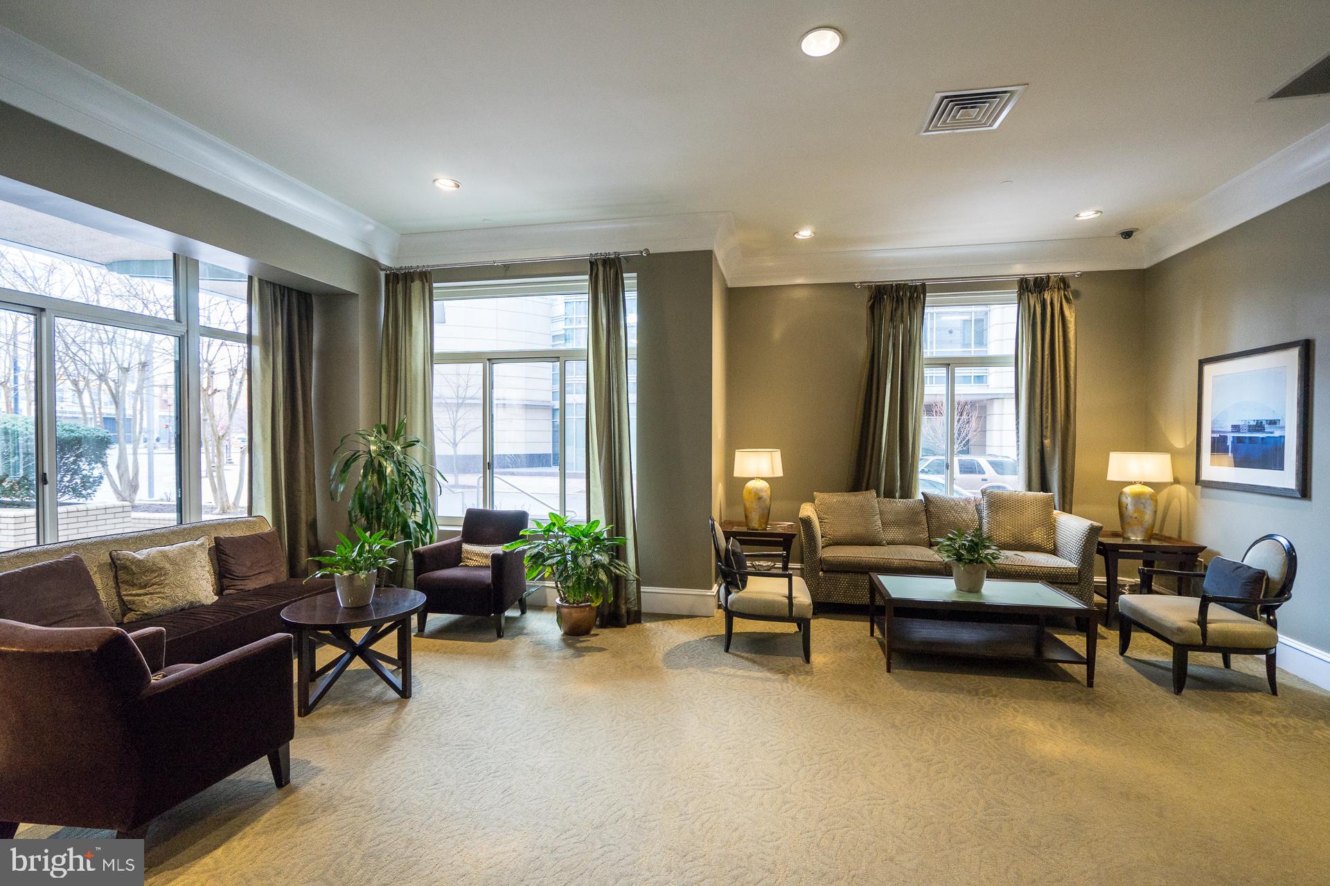 CONTINENTAL - Residential