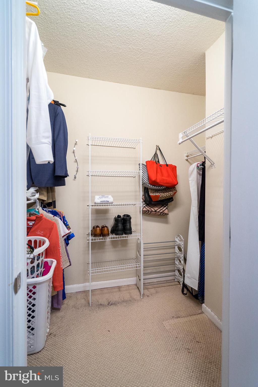 CONTINENTAL - Residential