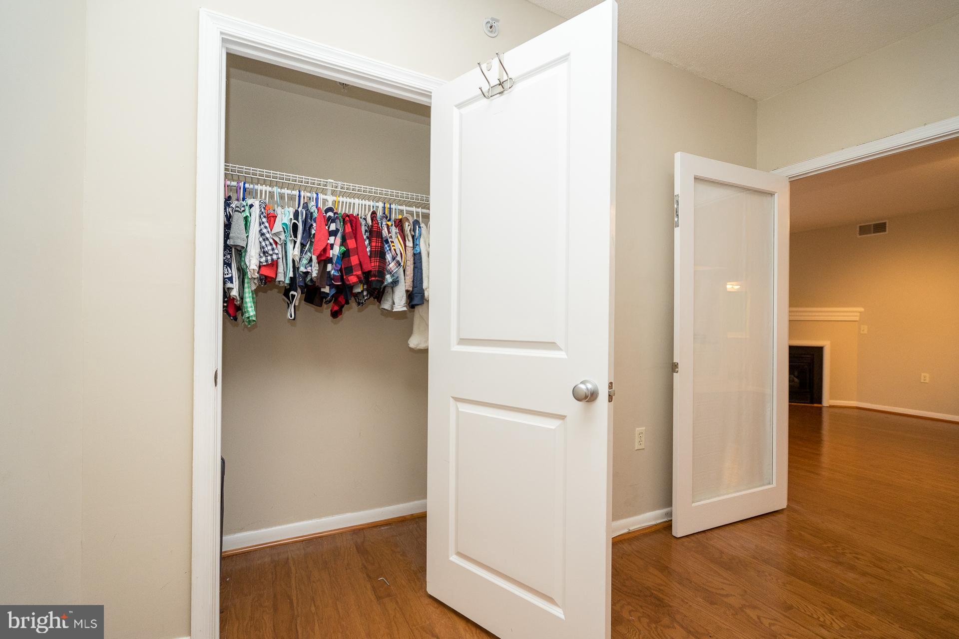 CONTINENTAL - Residential