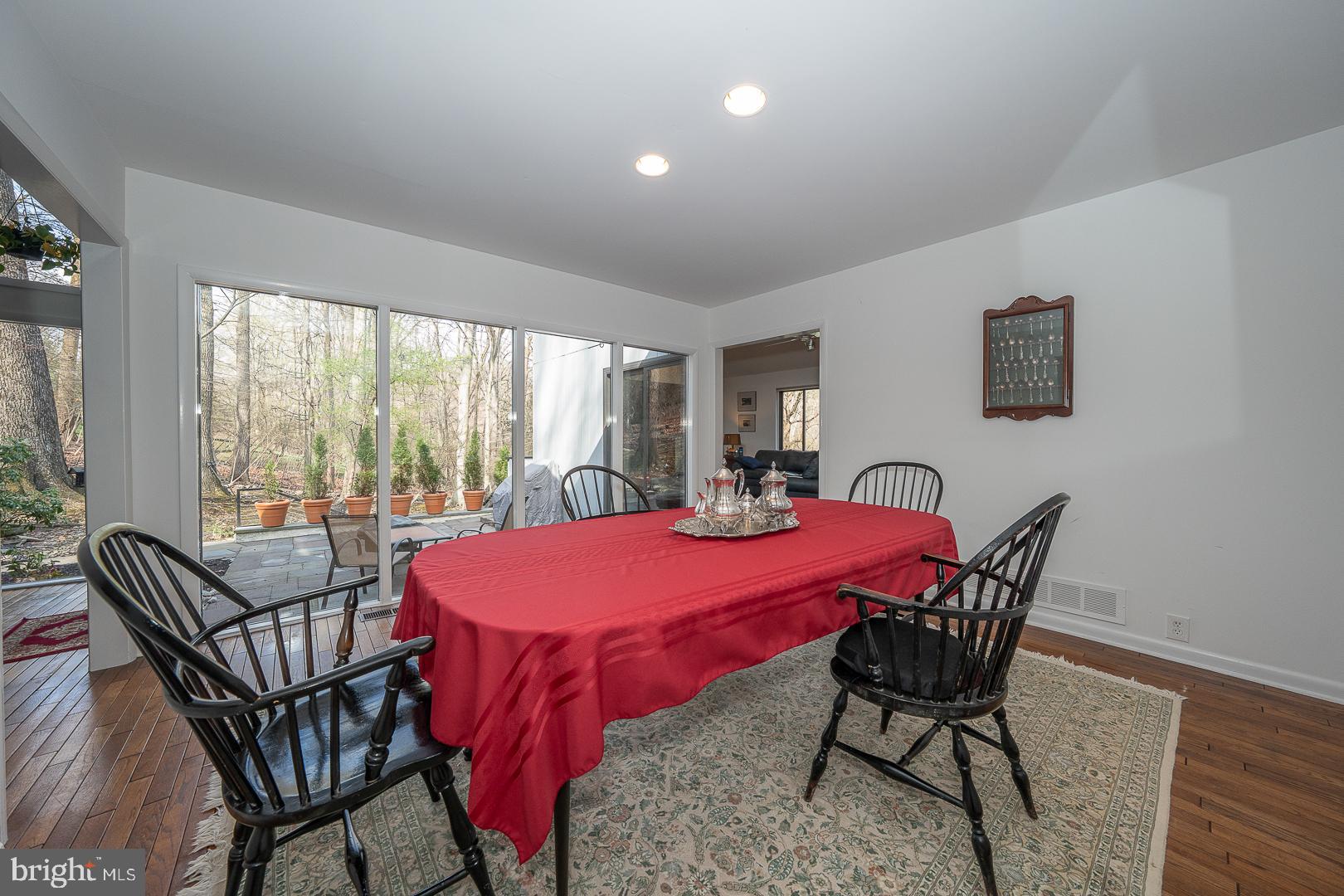 GULPH MILLS VIL - Residential