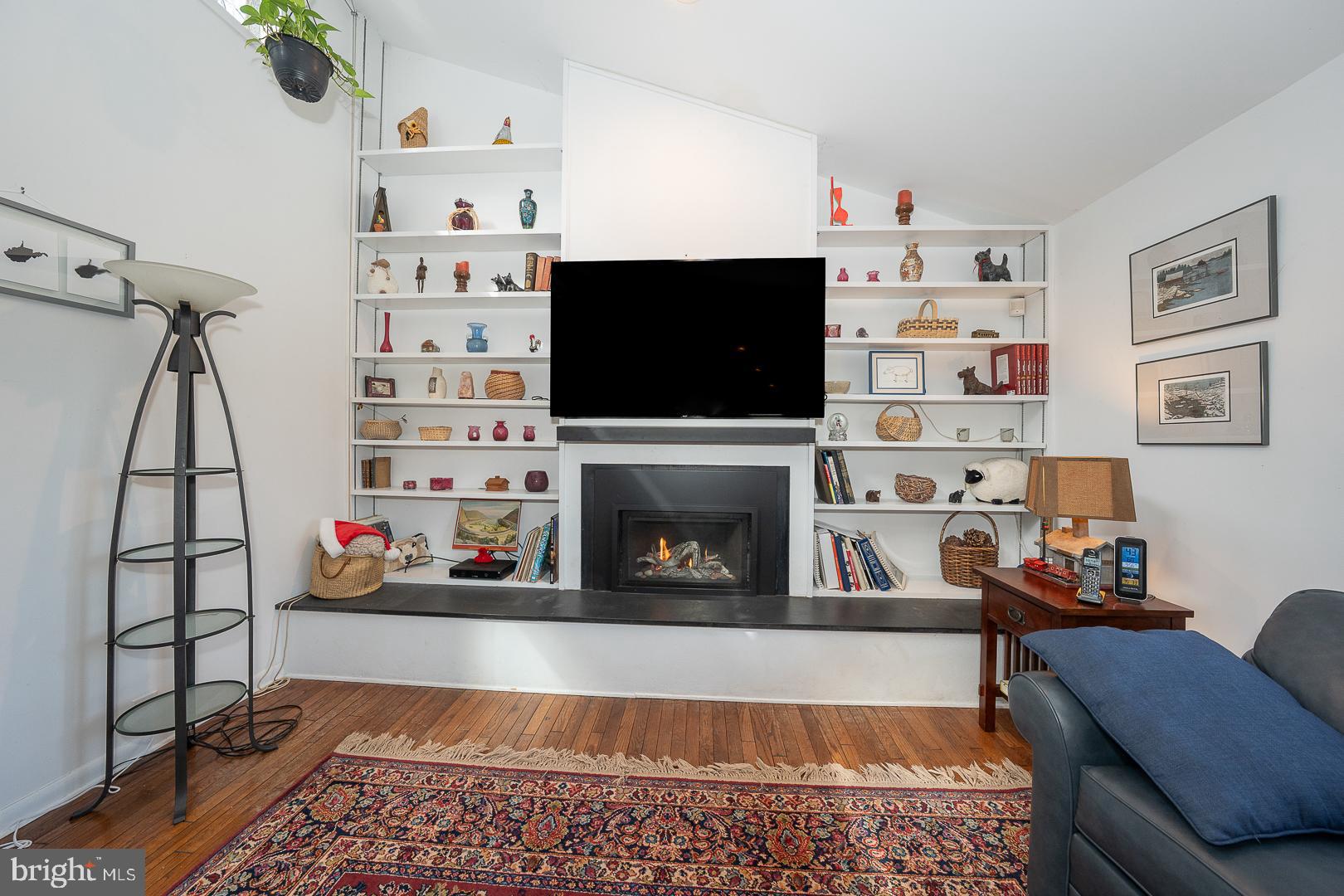 GULPH MILLS VIL - Residential