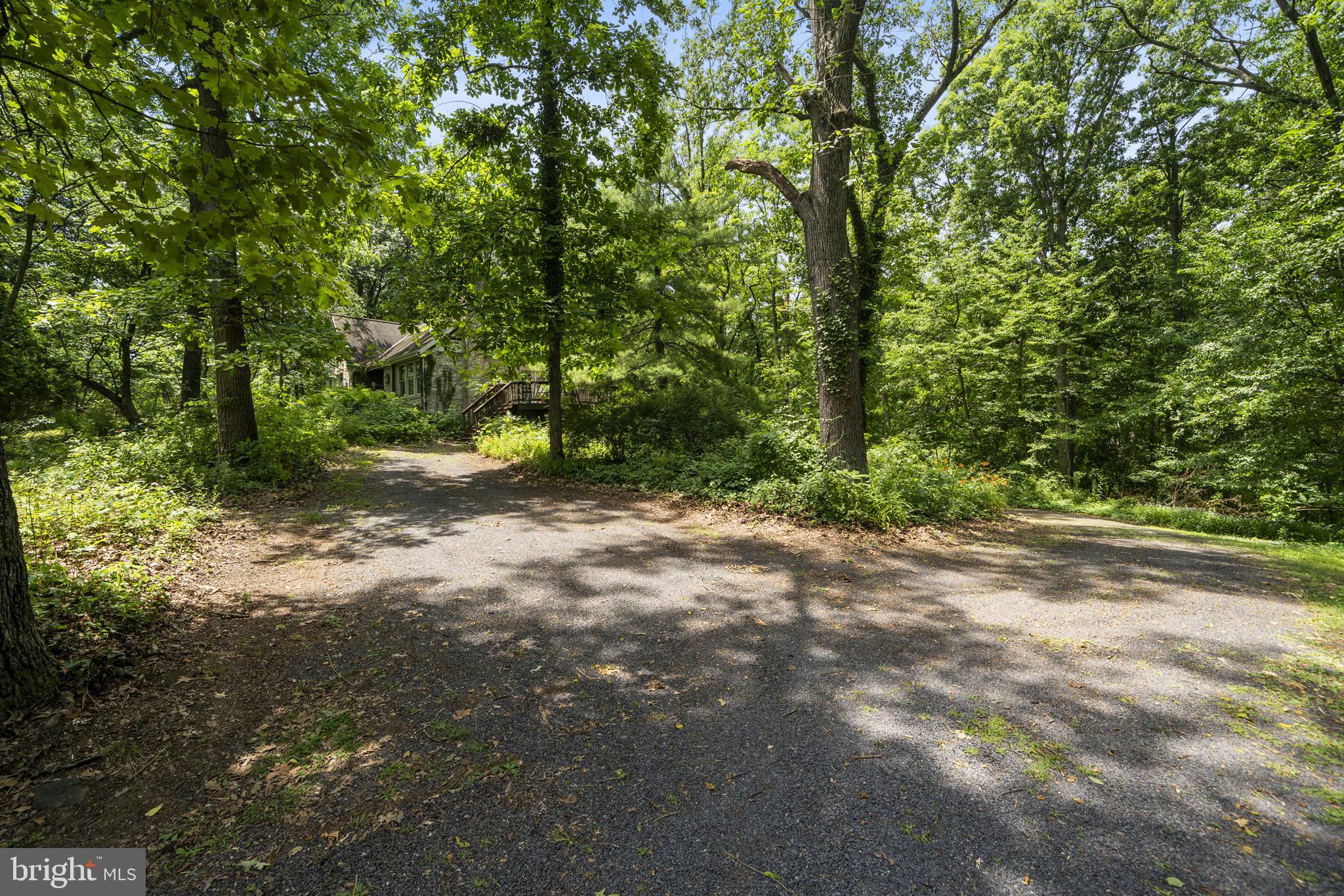275 HOFFMAN ROAD