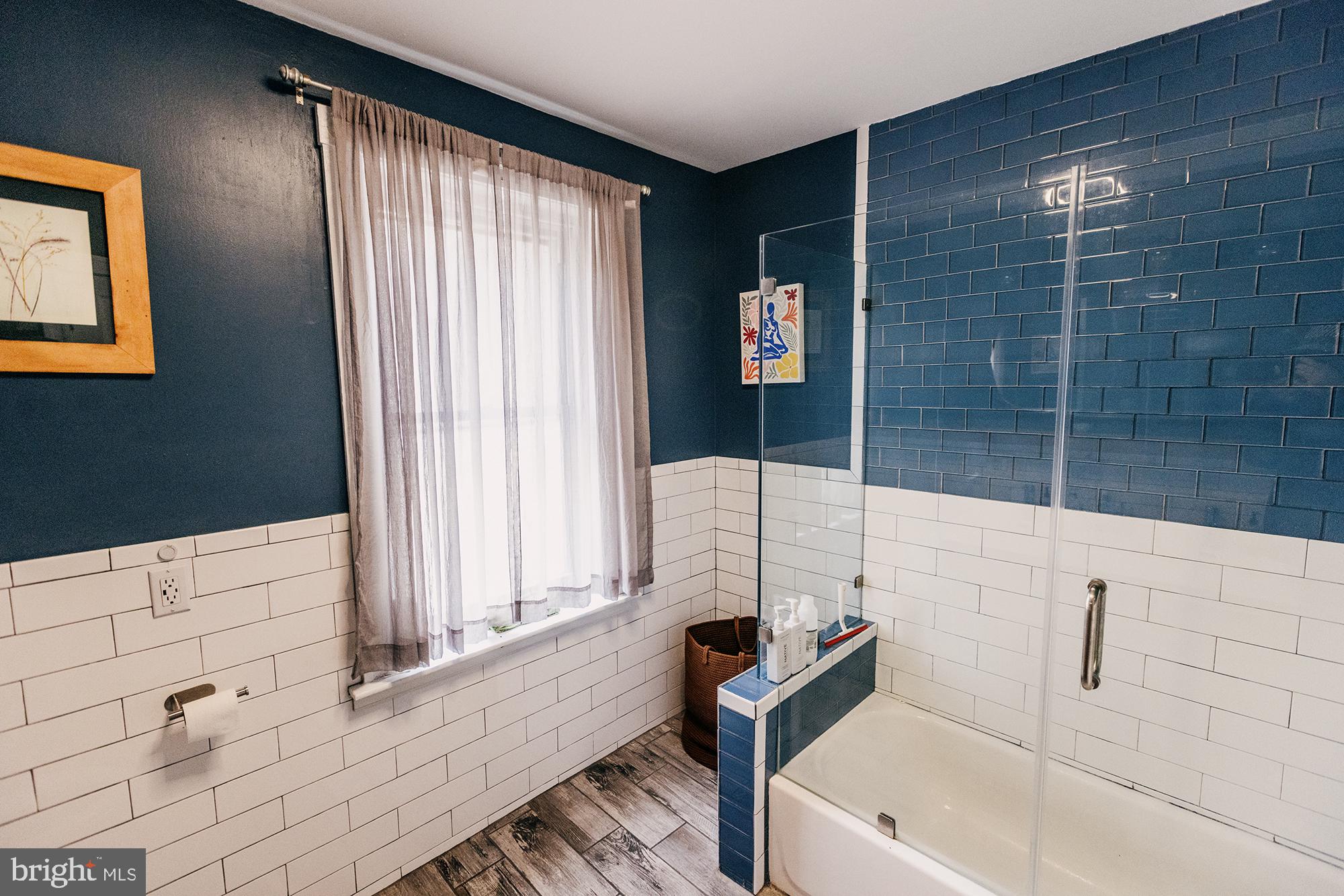 JENKINTOWN - Residential