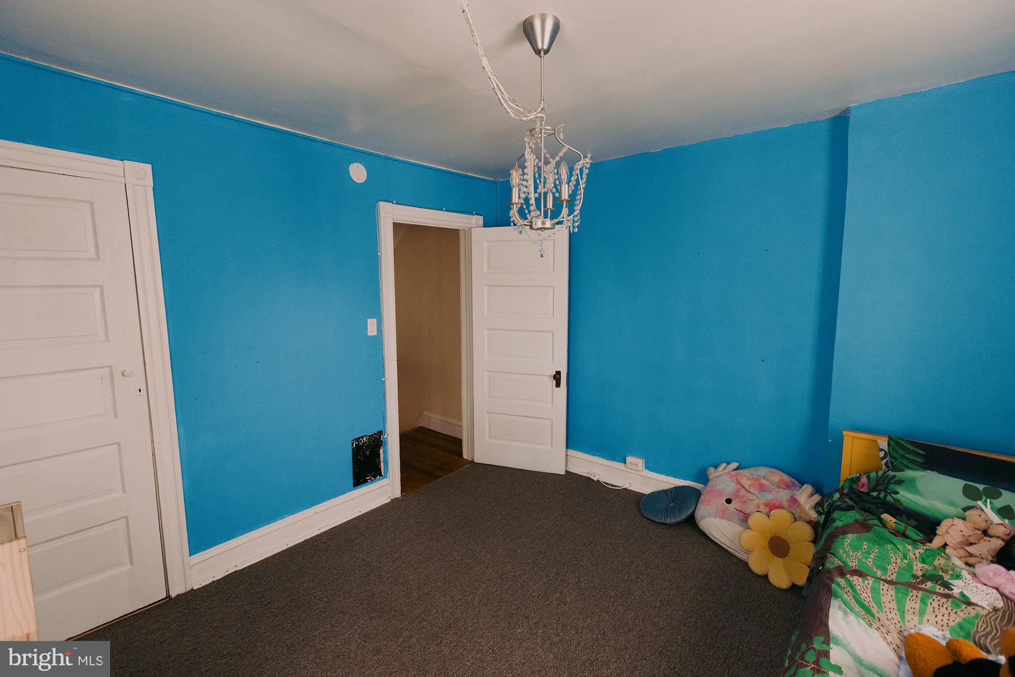 JENKINTOWN - Residential