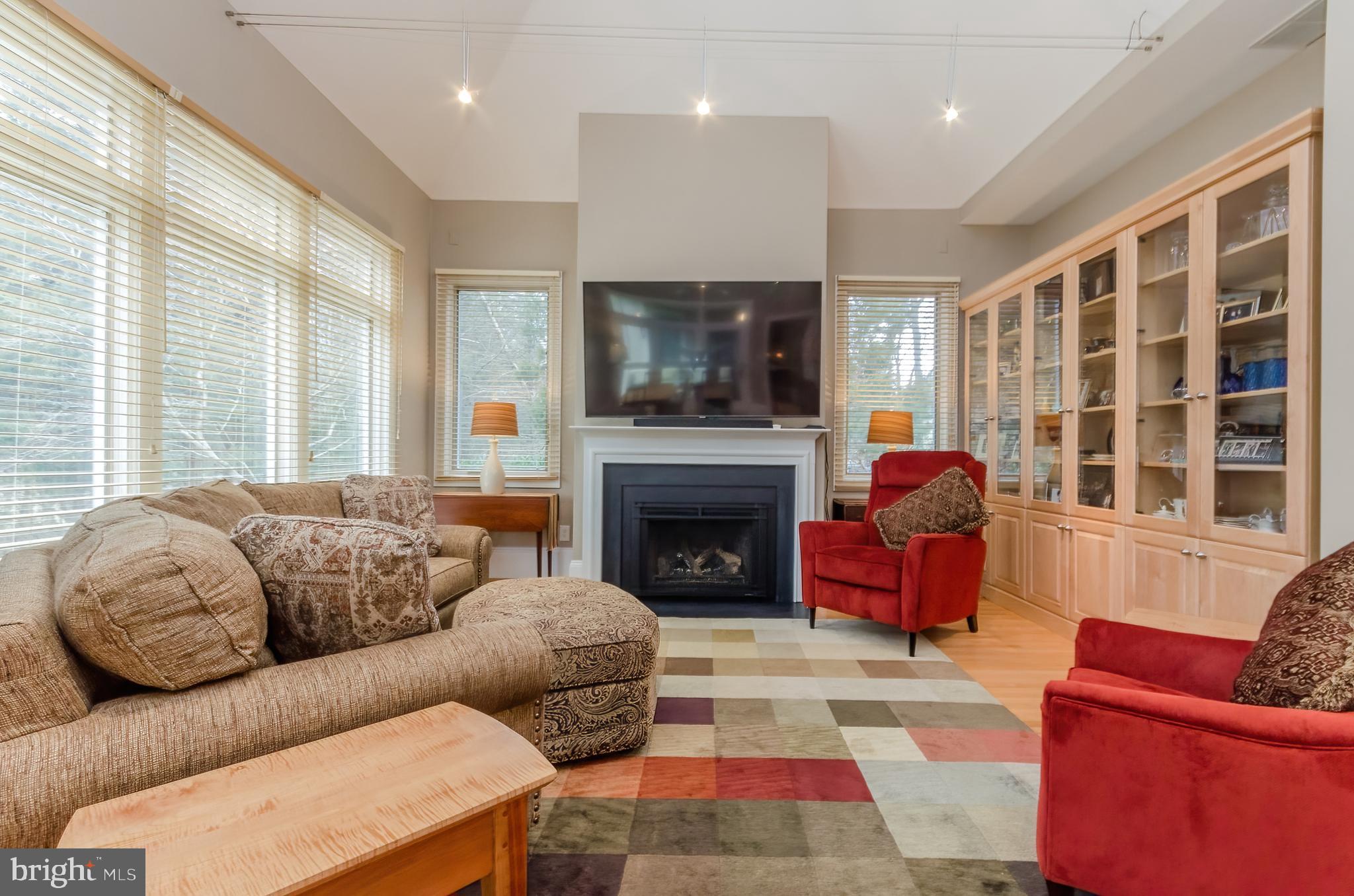 CRESS CREEK - Residential