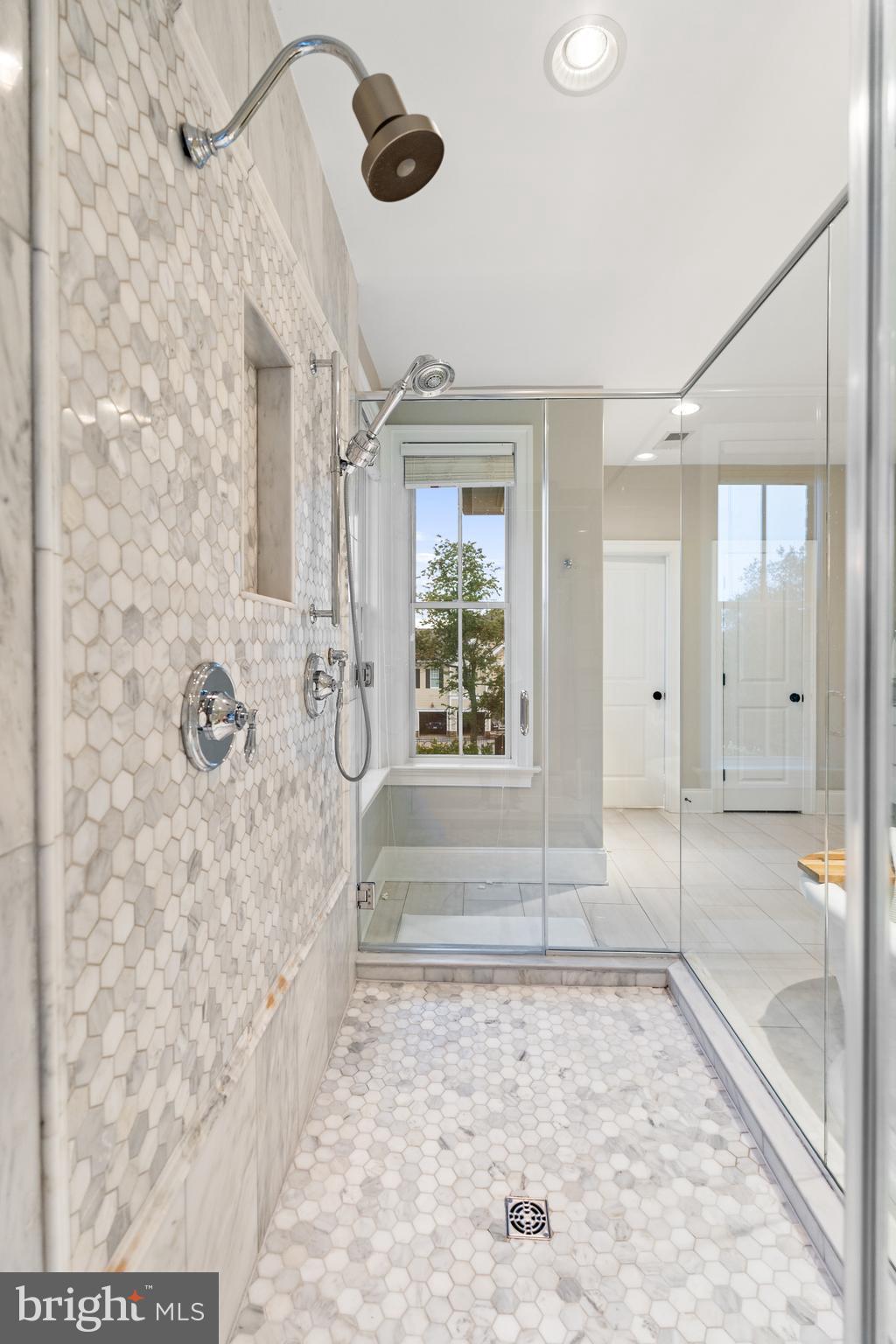 WORTHINGTON GREEN - Residential