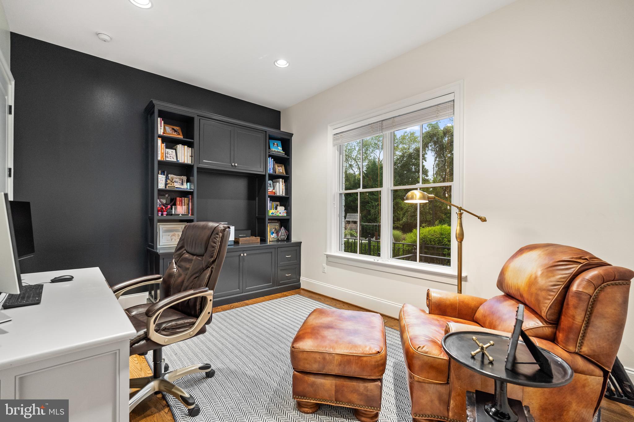 WORTHINGTON GREEN - Residential