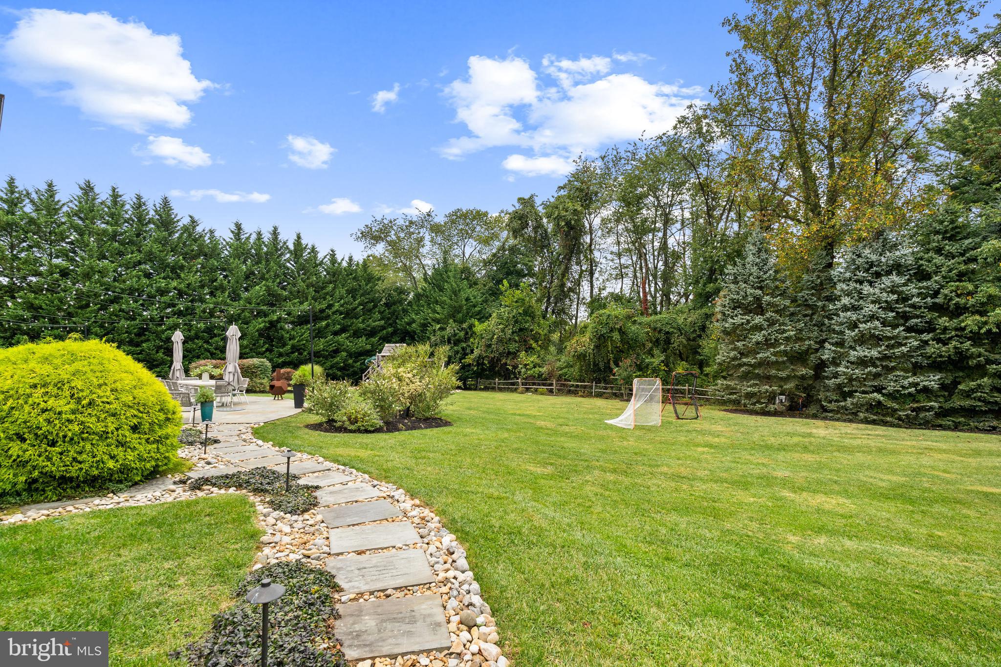 WORTHINGTON GREEN - Residential