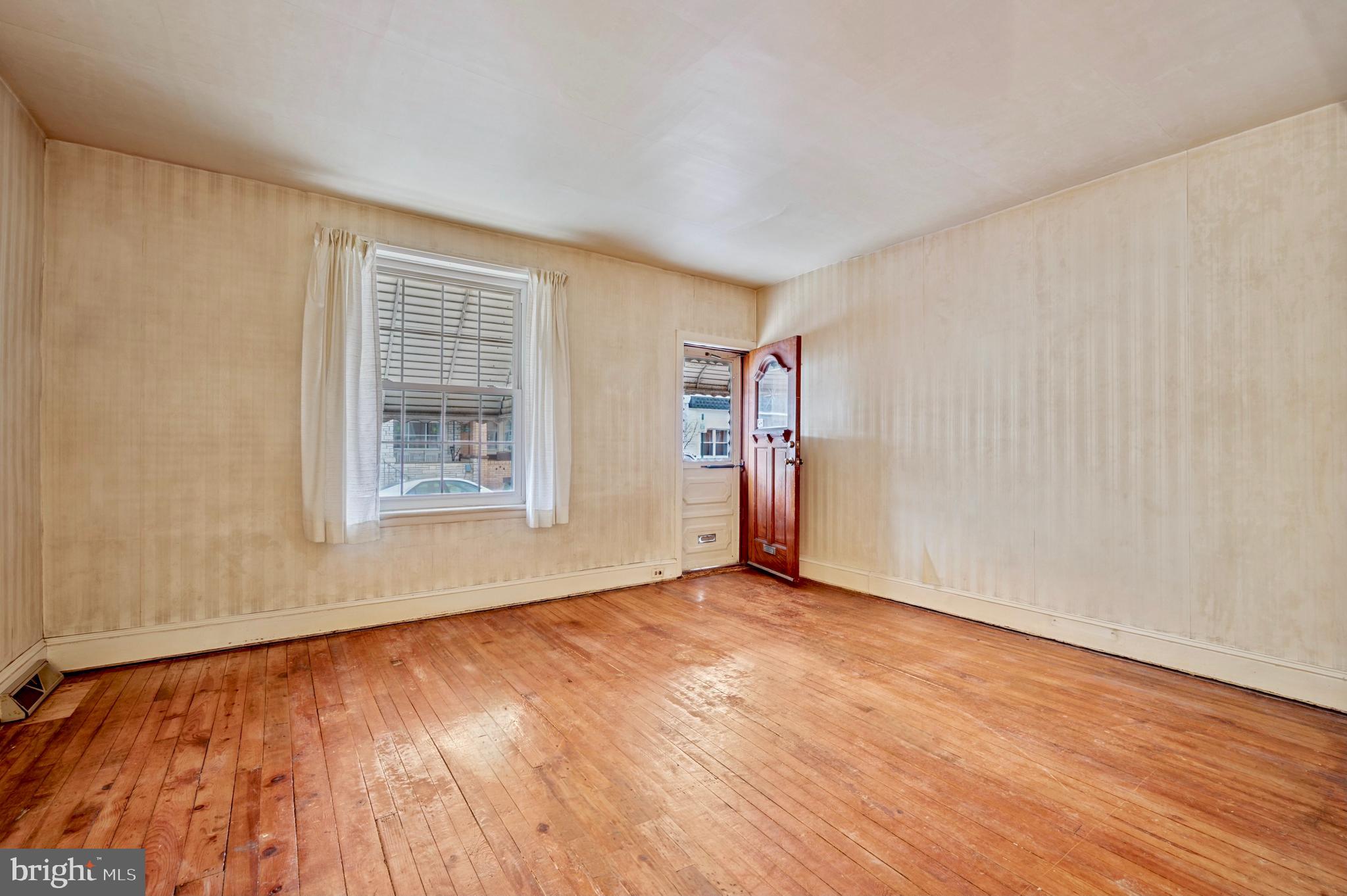 PORT RICHMOND - Residential