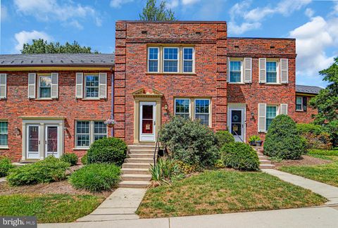 1300 S BARTON STREET 334 ARLINGTON VA 22204