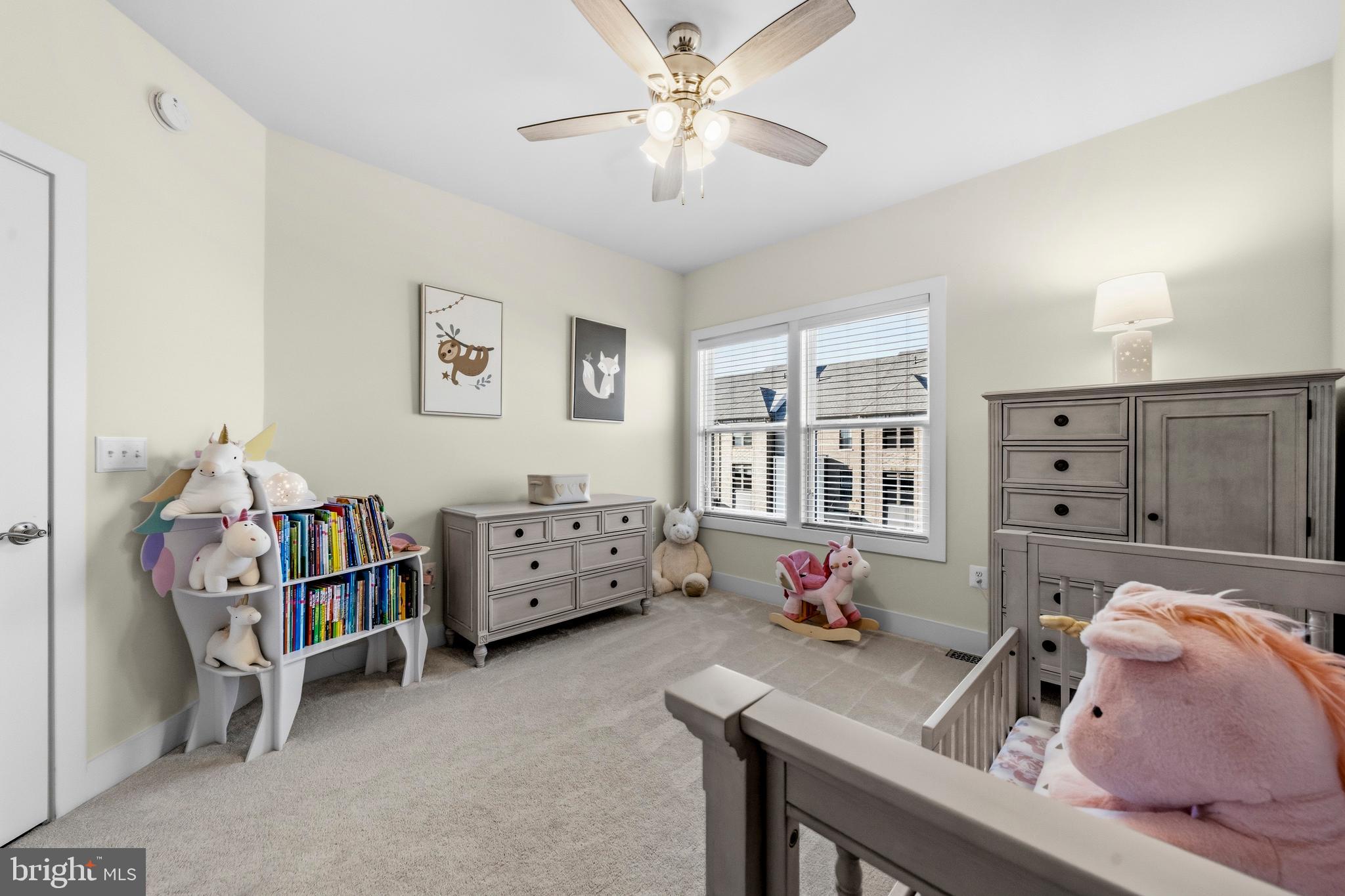 ONE LOUDOUN - Residential