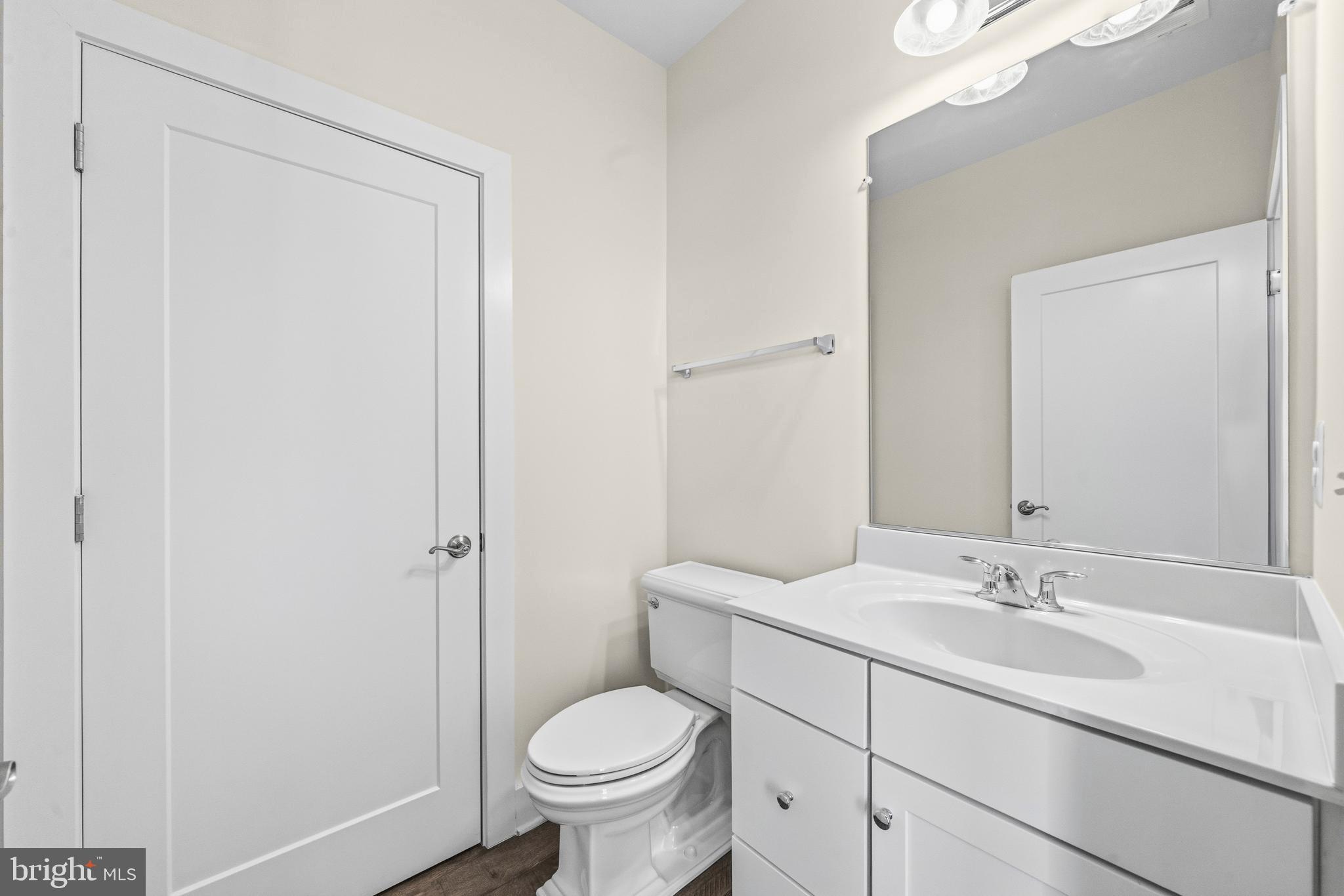 ONE LOUDOUN - Residential