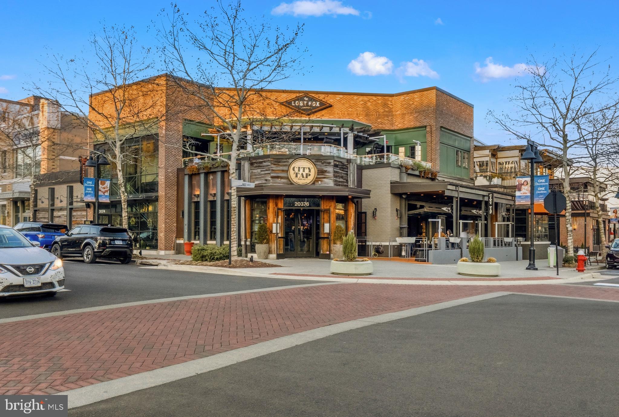 ONE LOUDOUN - Residential