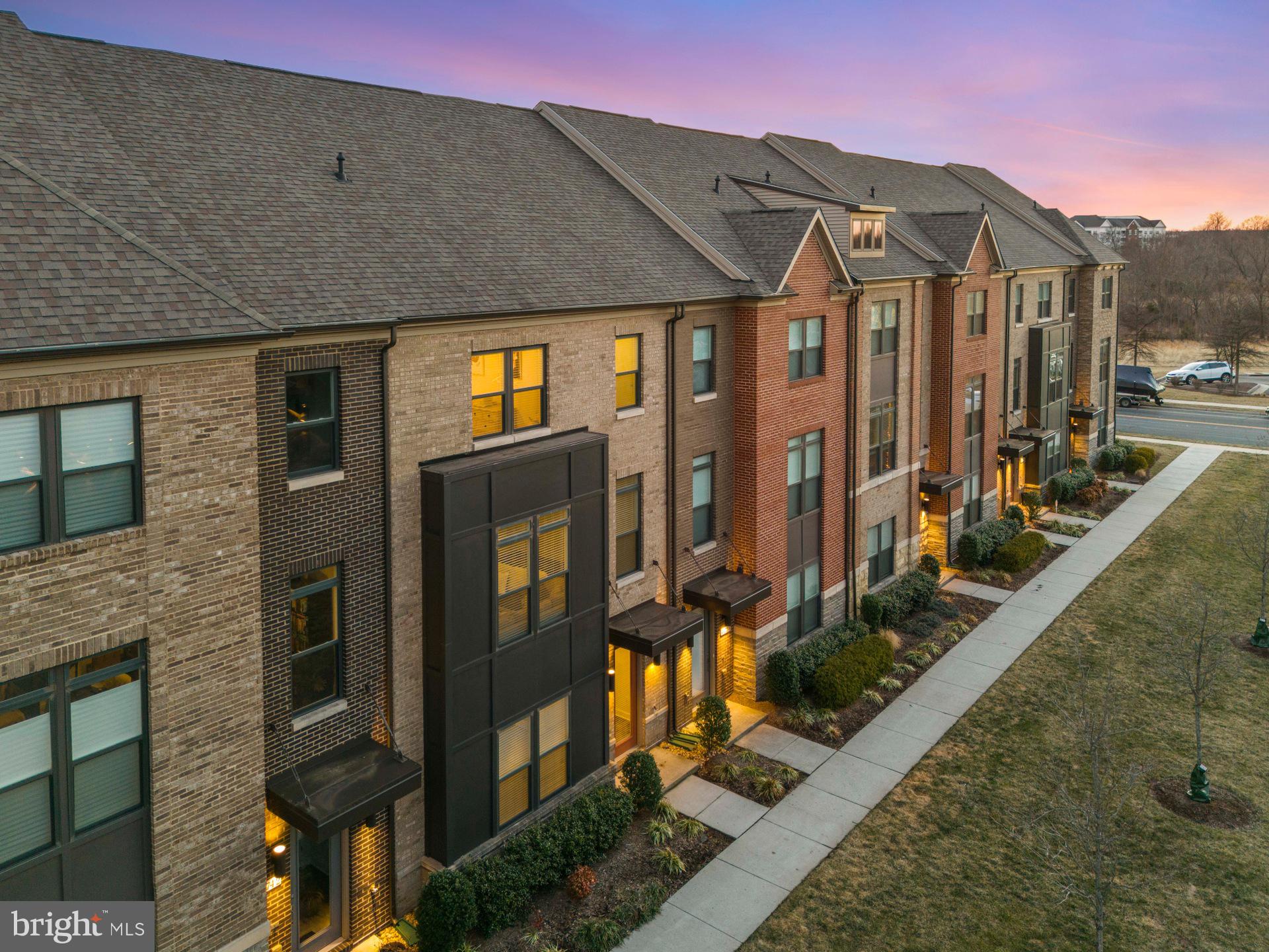 44740 ROOSEVELT SQUARE