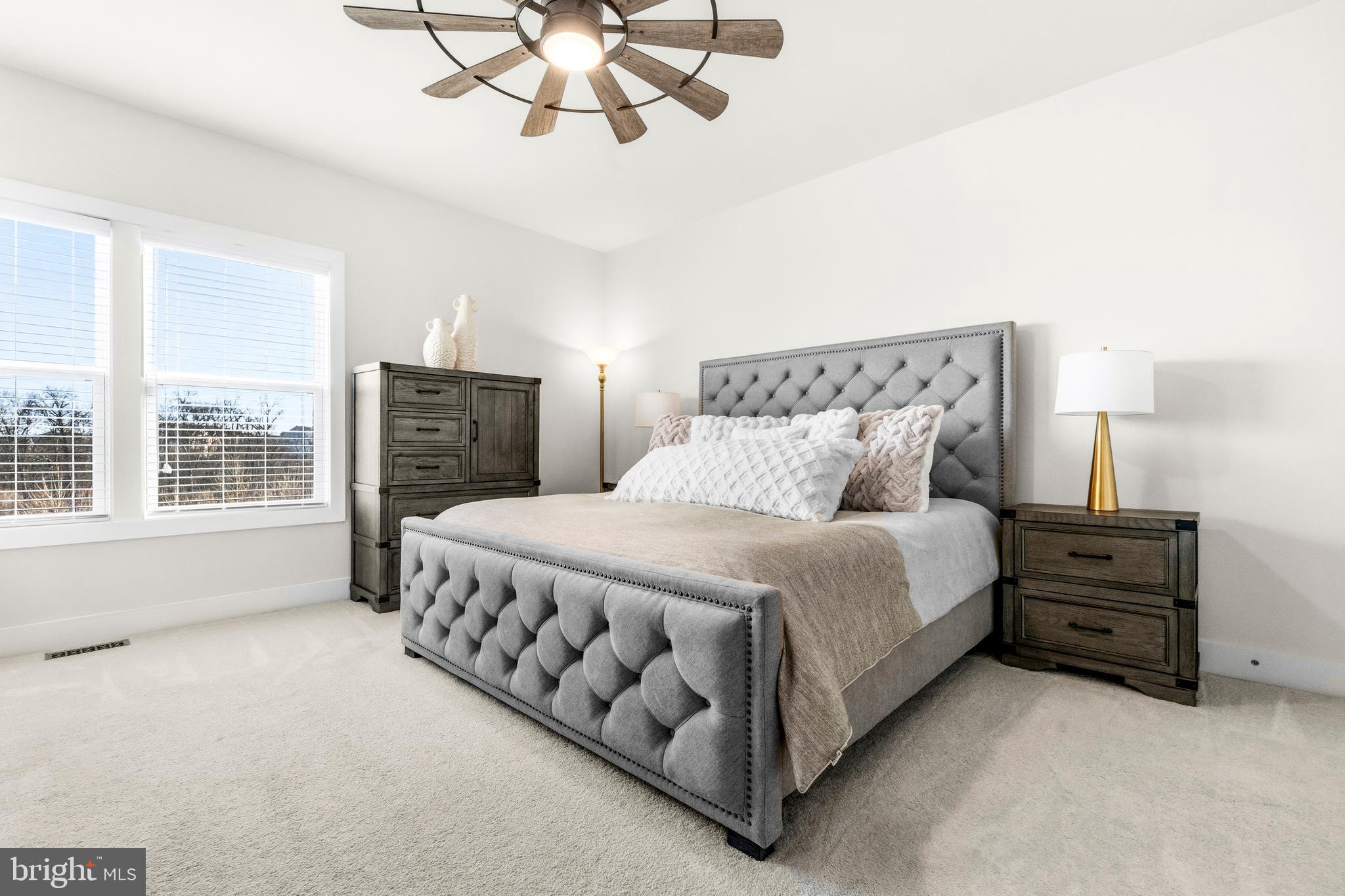 ONE LOUDOUN - Residential