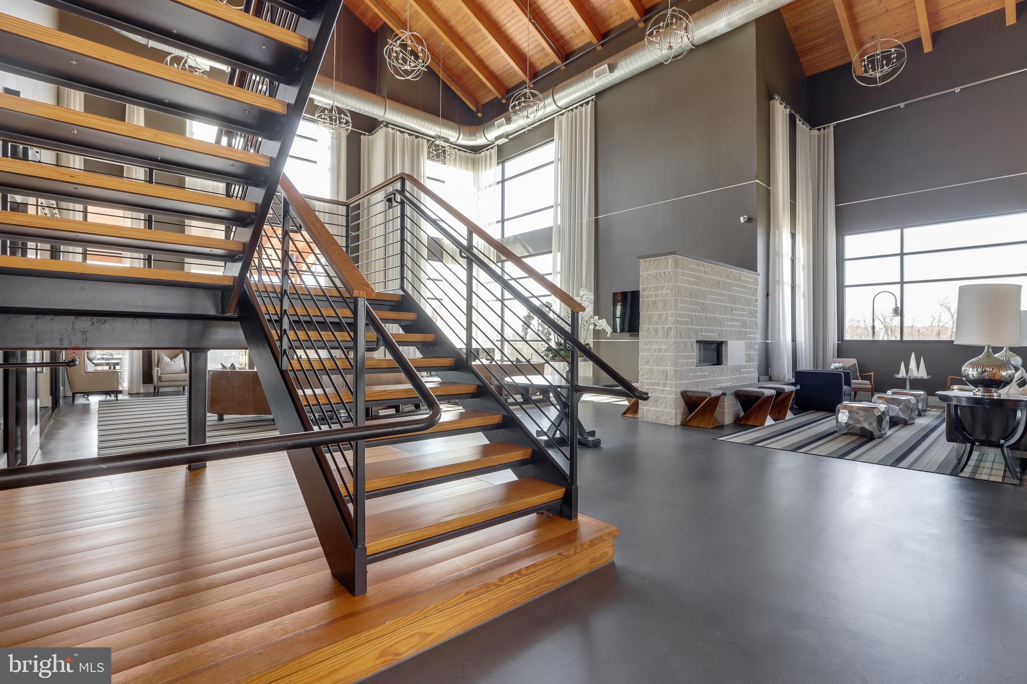 ONE LOUDOUN - Residential