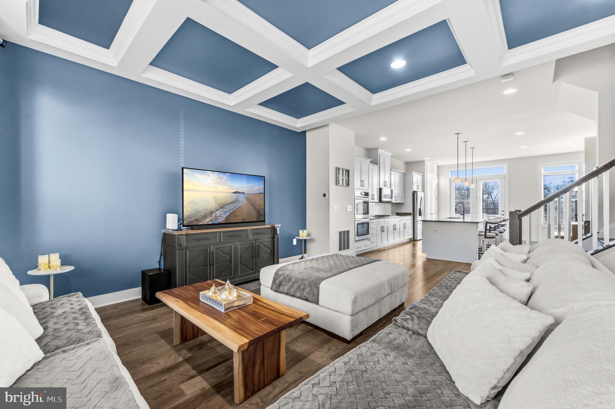 ONE LOUDOUN - Residential