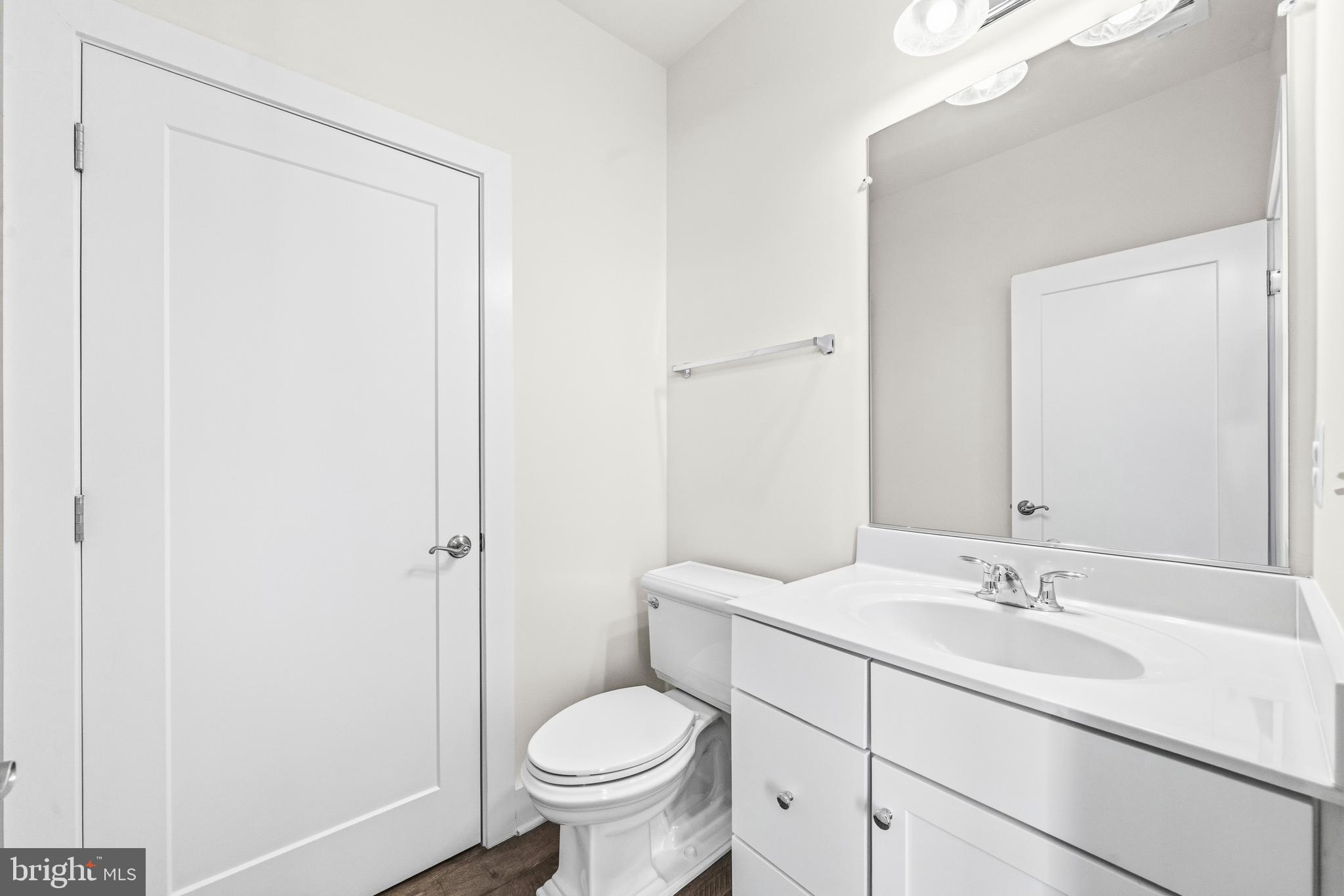 ONE LOUDOUN - Residential