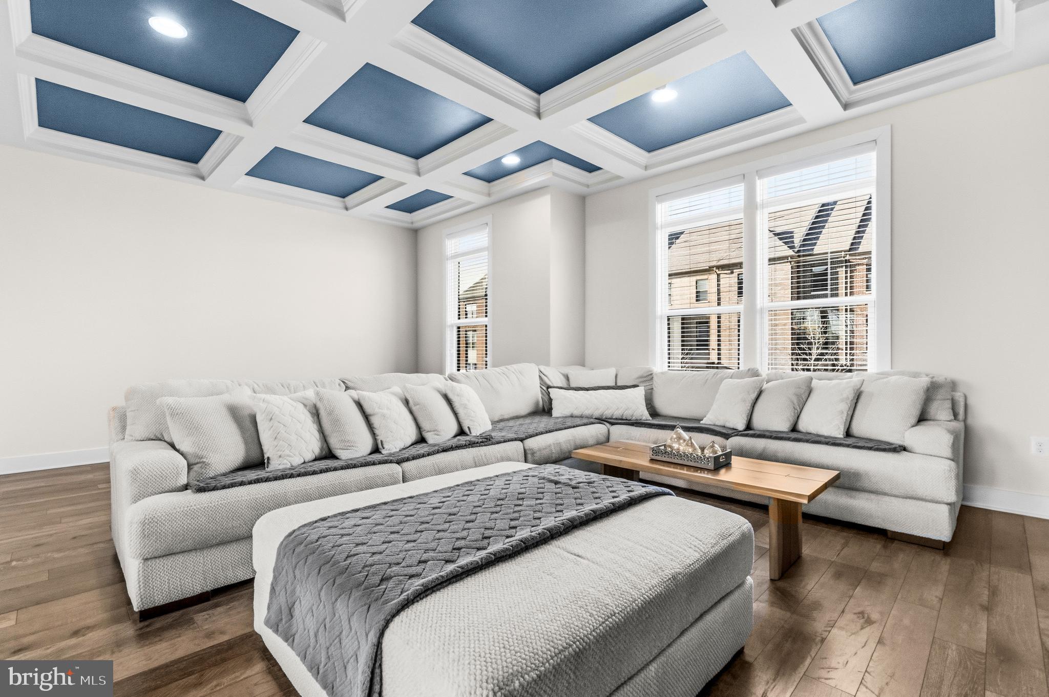 ONE LOUDOUN - Residential