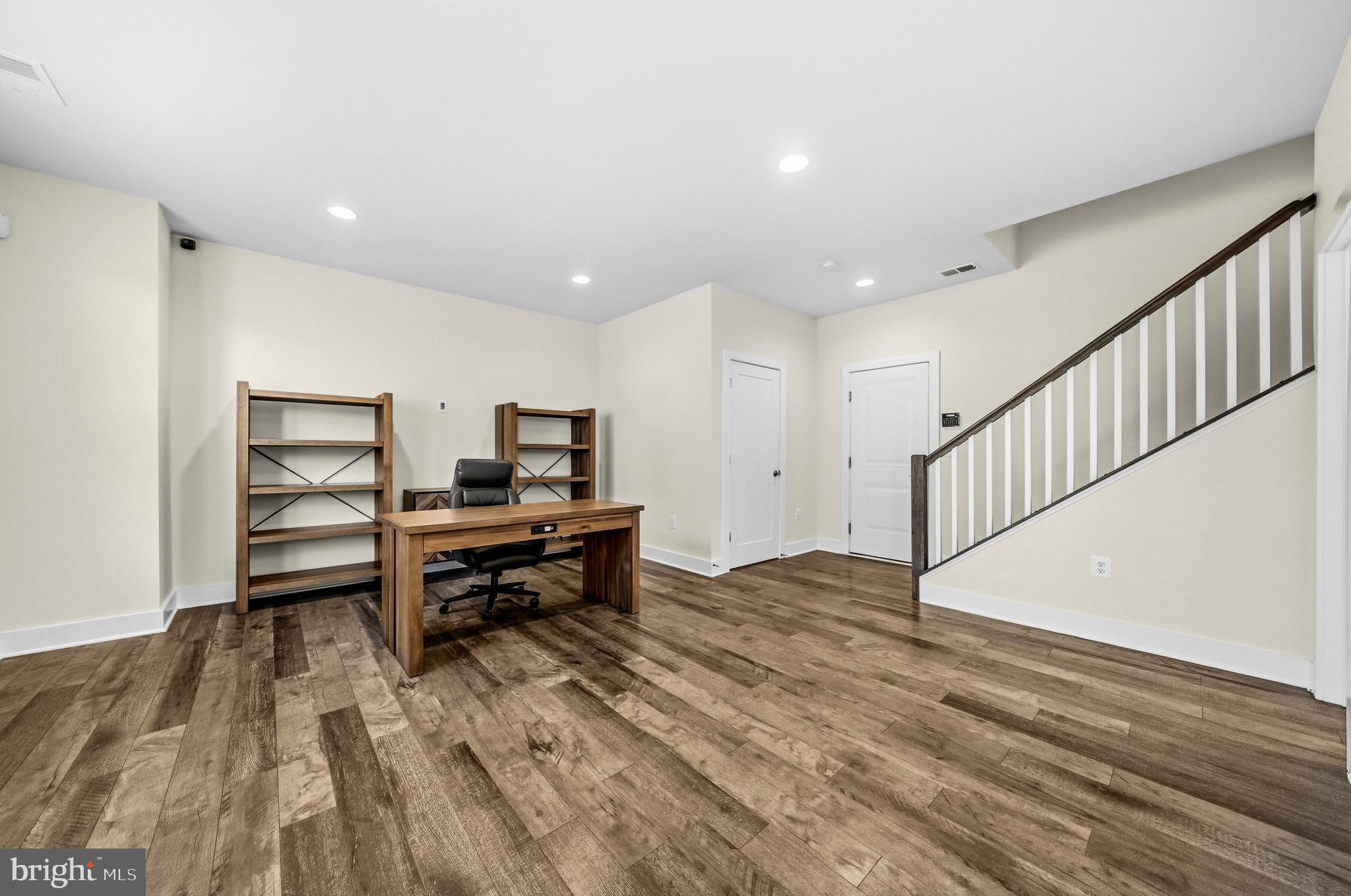 ONE LOUDOUN - Residential