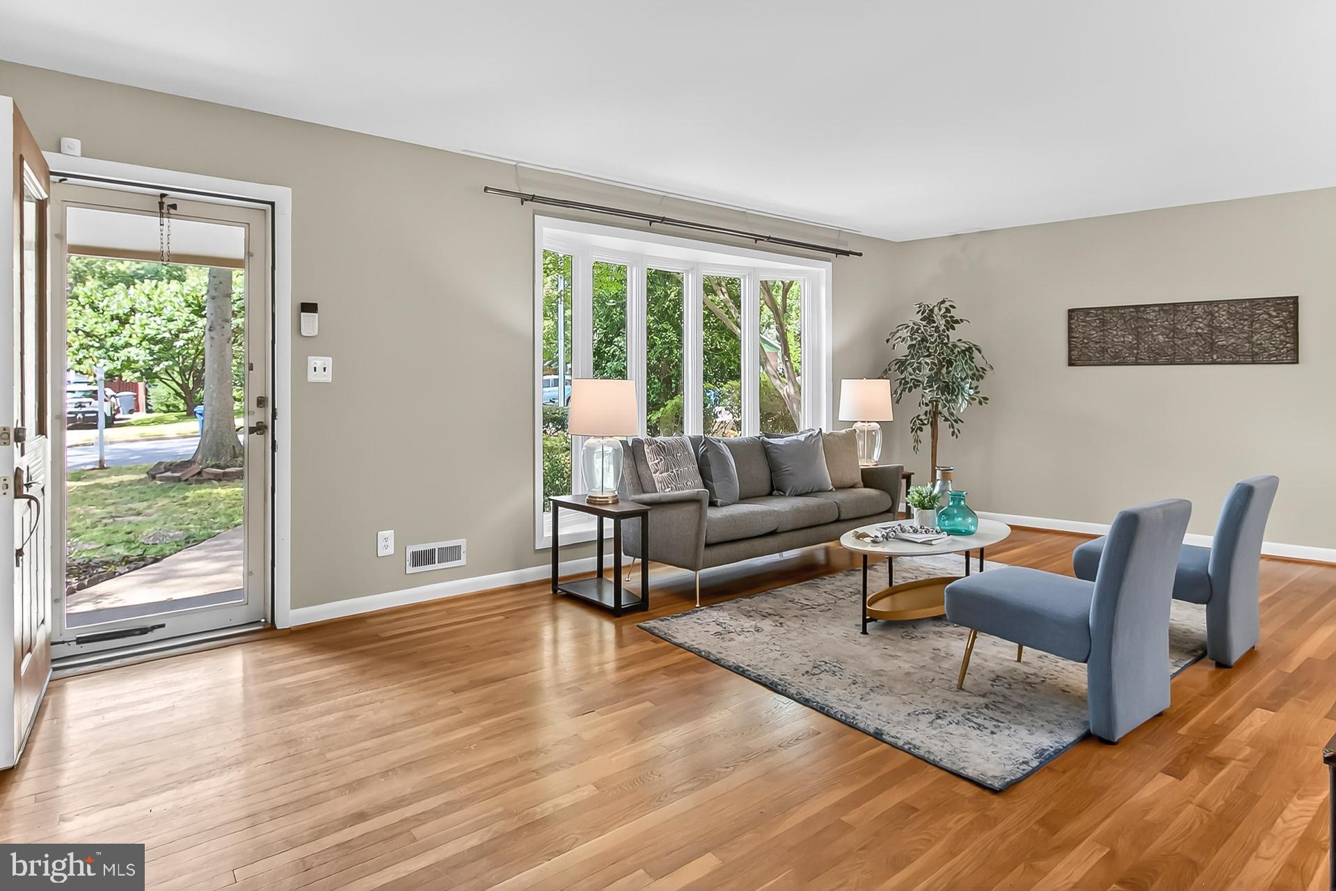 3411 SLADE COURT