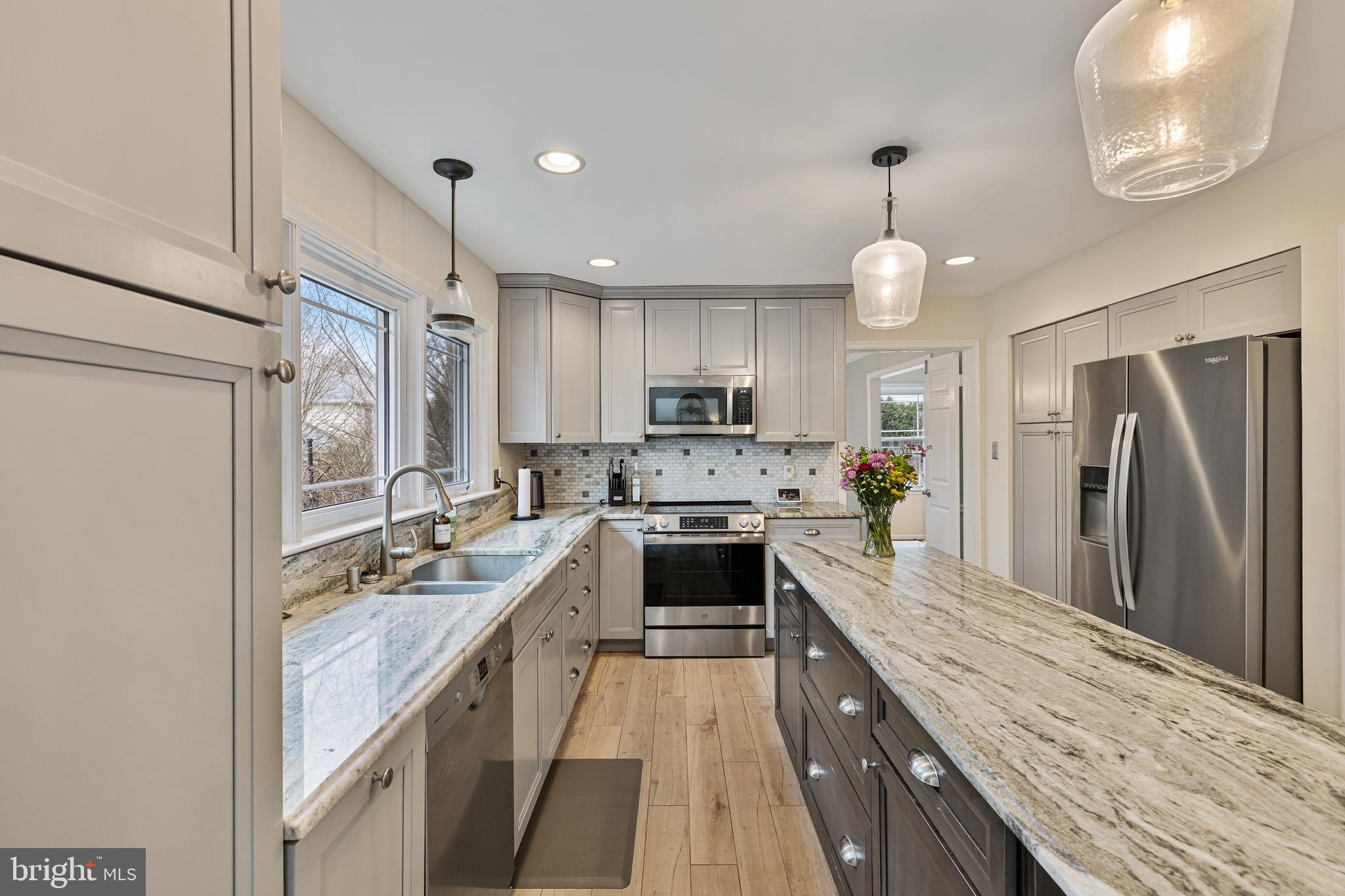 HASTINGS HUNT - Residential