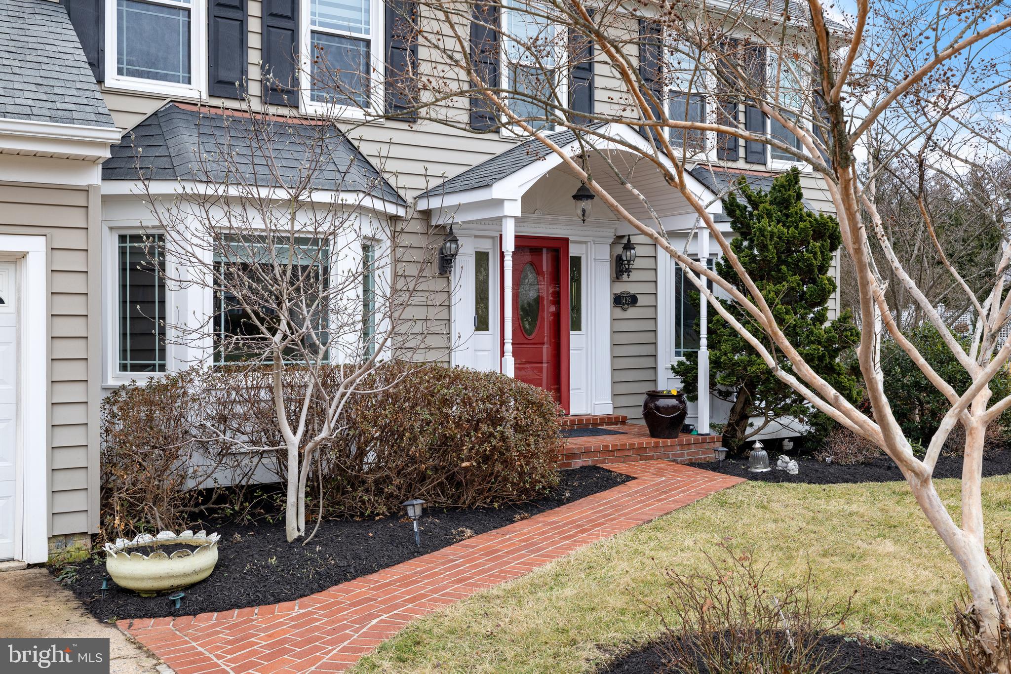 HASTINGS HUNT - Residential