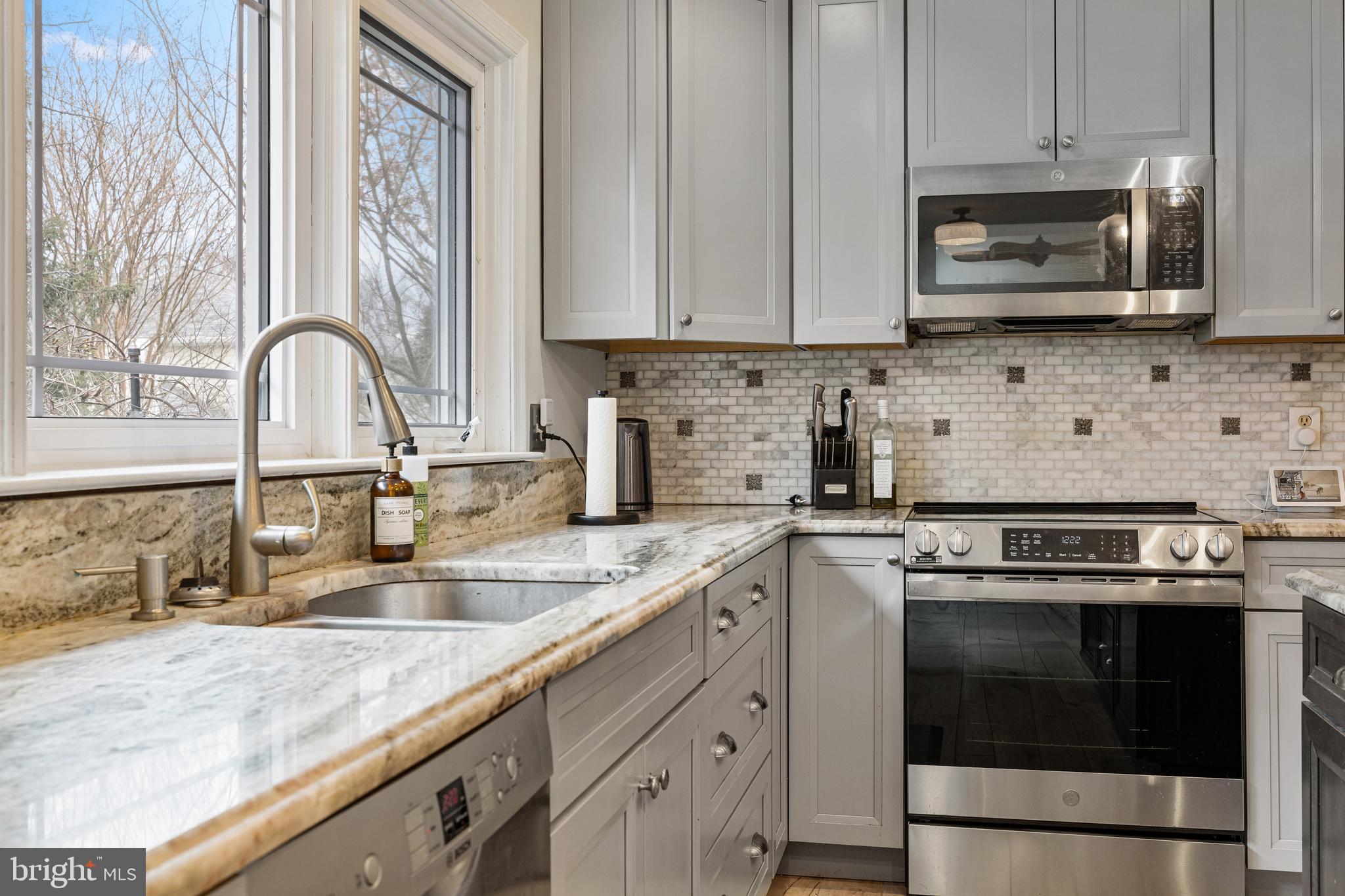 HASTINGS HUNT - Residential