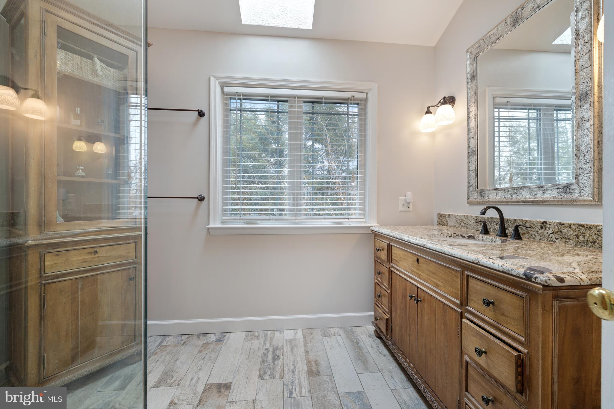 HASTINGS HUNT - Residential